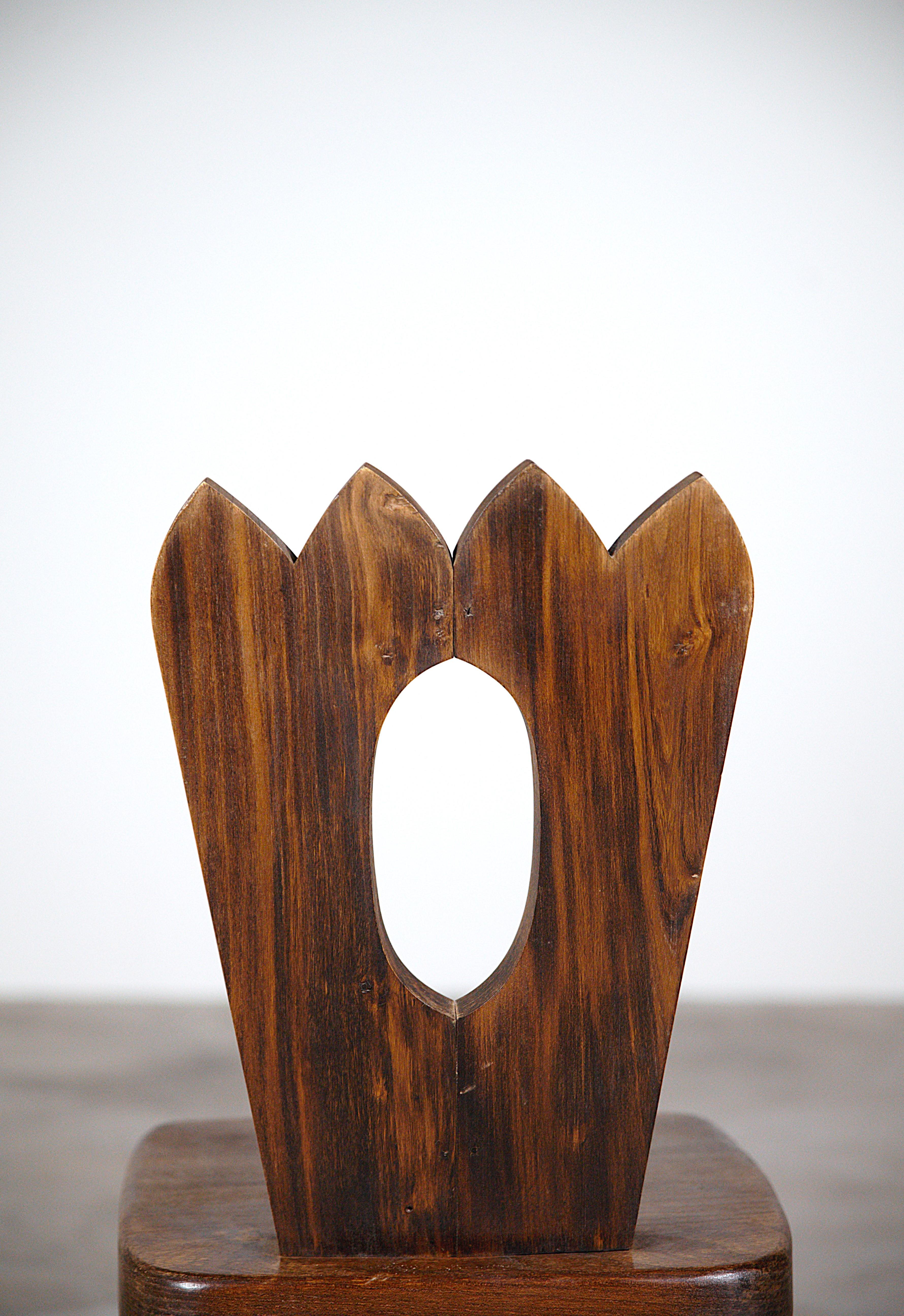 A Mountain Esszimmerstuhl von Aranjou Frankreich 1970er Jahre (Holz) im Angebot