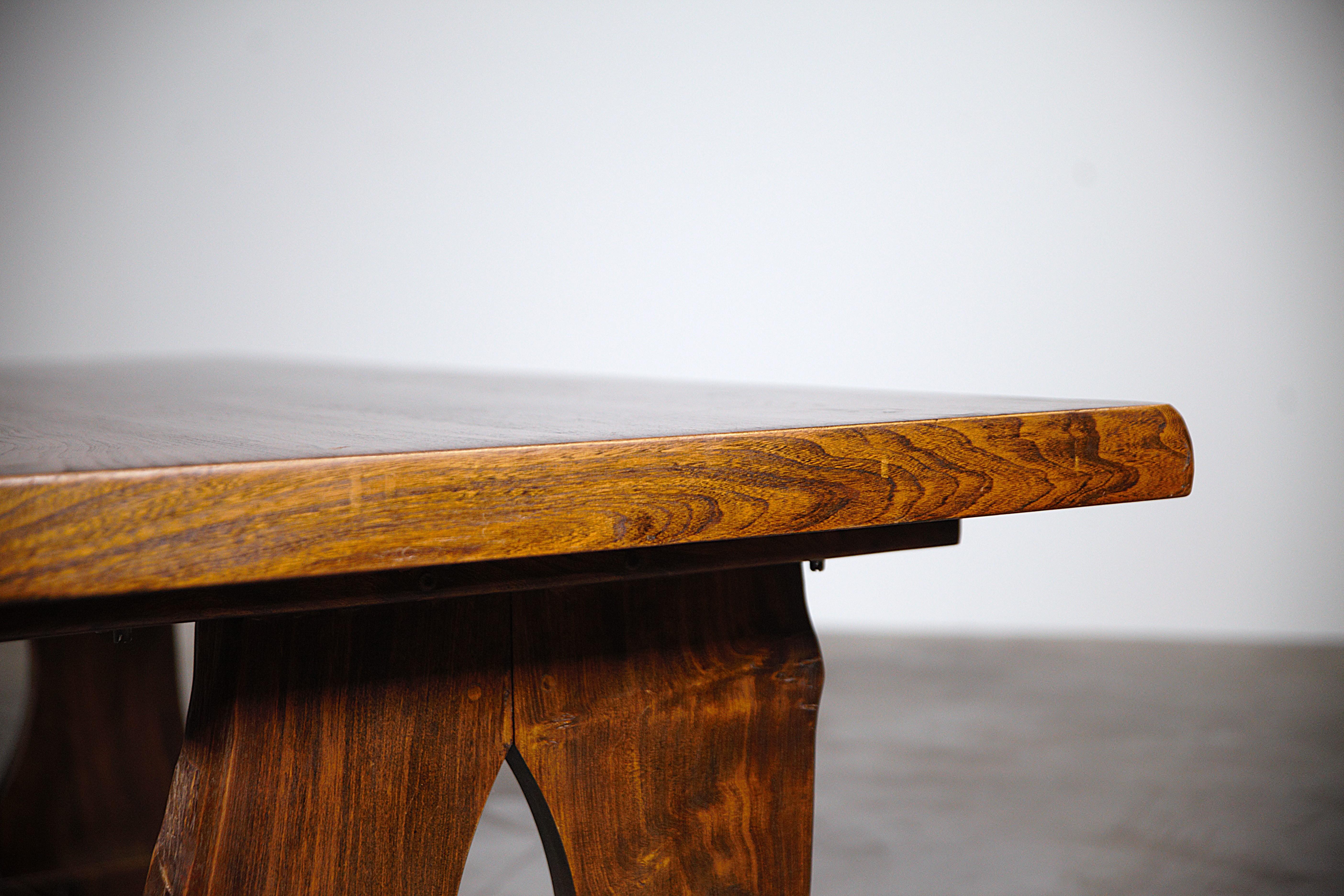 A Mountain Dining Table by Aranjou France 1970's For Sale 7