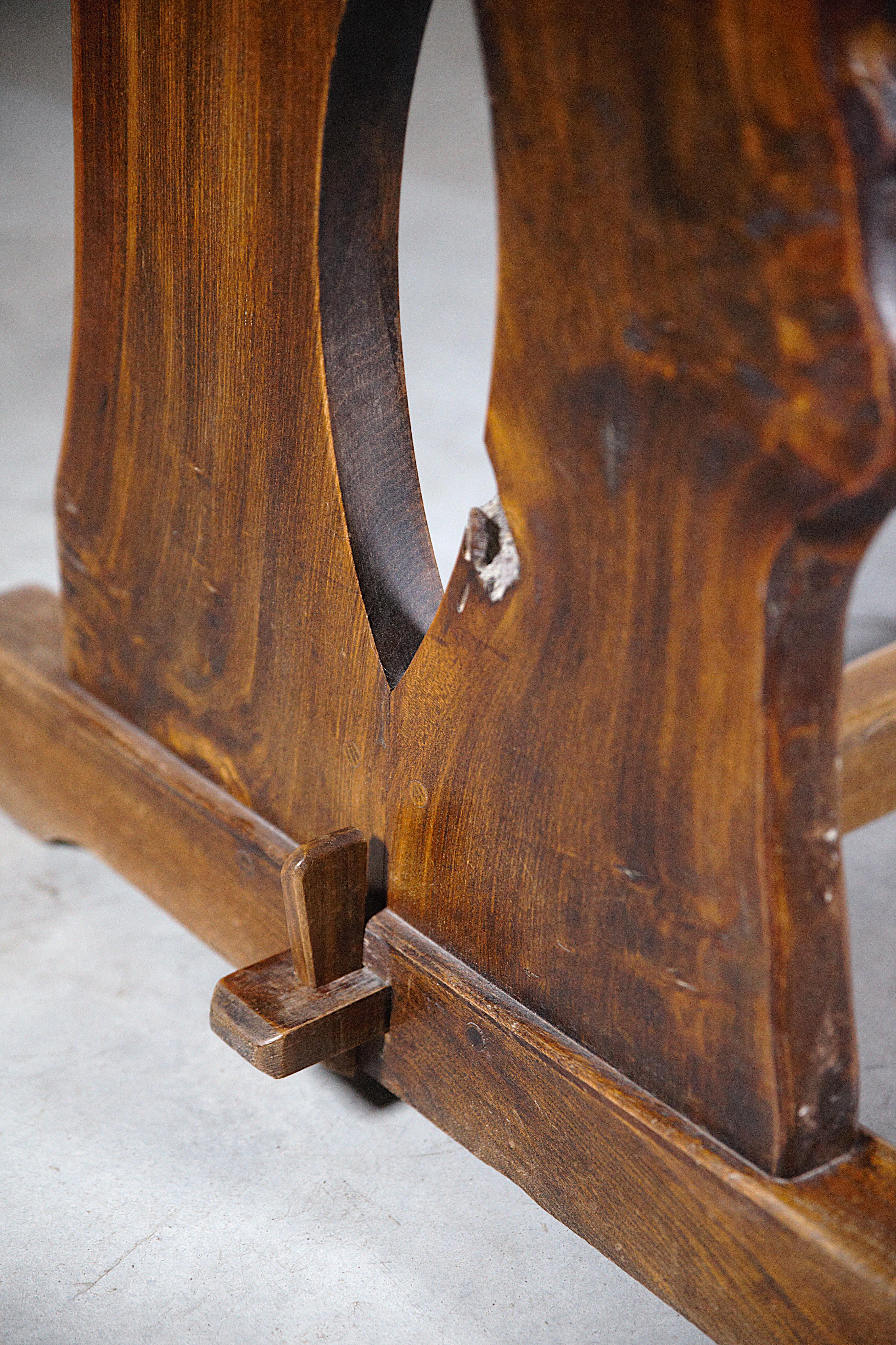 A Mountain Dining Table by Aranjou France 1970's In Good Condition For Sale In HYÈRES, FR