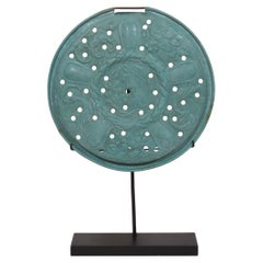 Ein montierter Bassinoire-Deckel aus Messing aus Frankreich, Volkskunst des 17. Jahrhunderts