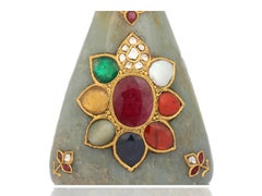Mughal Jadeite Jade Whiskey Flask Encrusted with Nine Gemstones and Gold
