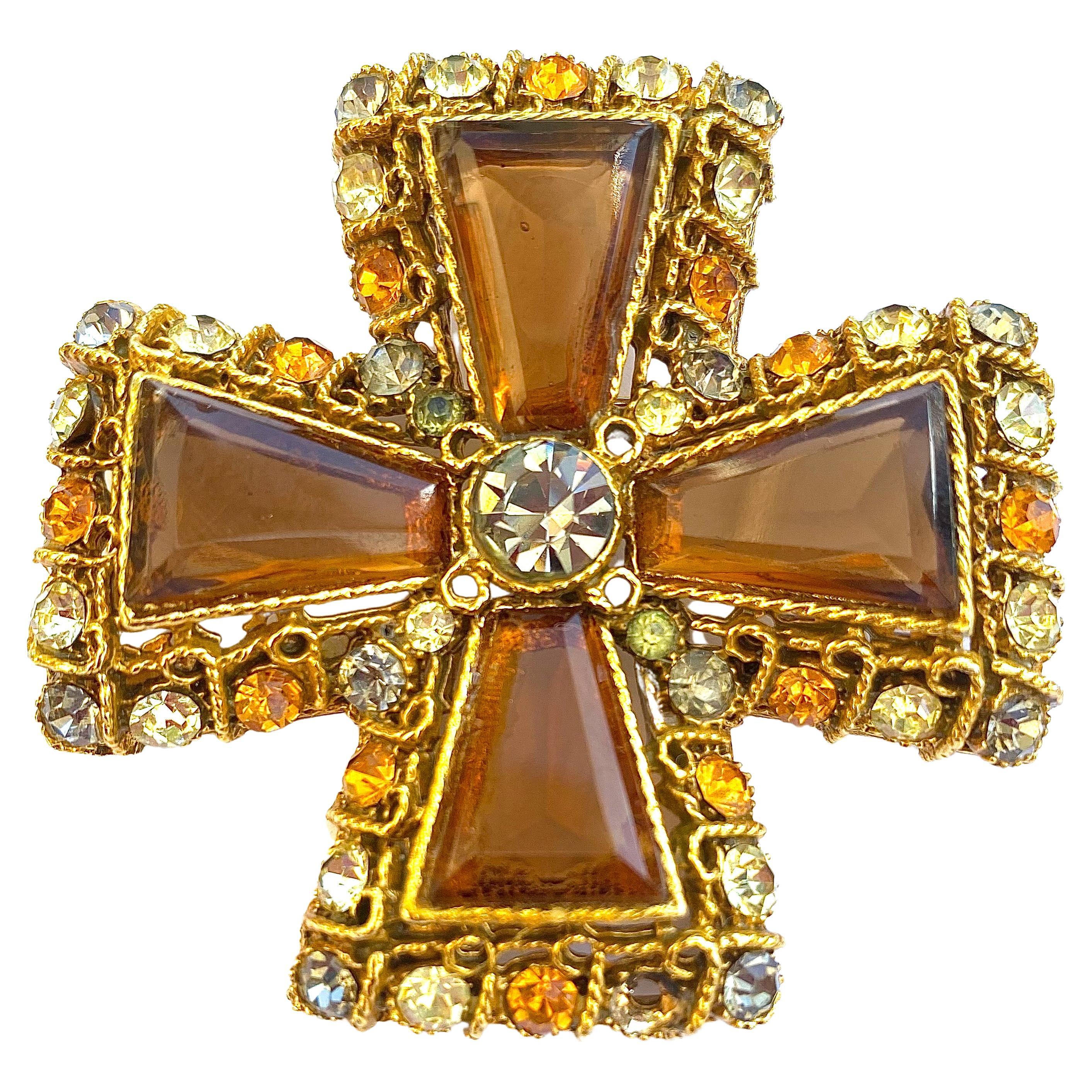 A multi -coloured paste and gilt 'Maltese Cross' brooch, Coro, USA, 1950s. For Sale