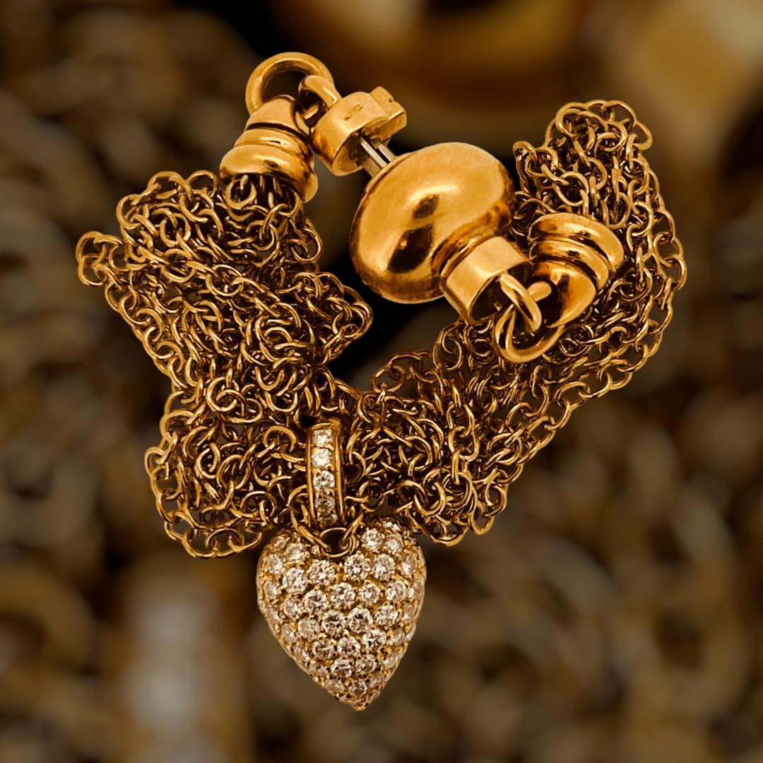 Ein mehrstrangiges Armband aus 18 Karat Gold mit 1,3 Karat Diamanten in Pavé-Herz und 18 cm Länge im Angebot 11