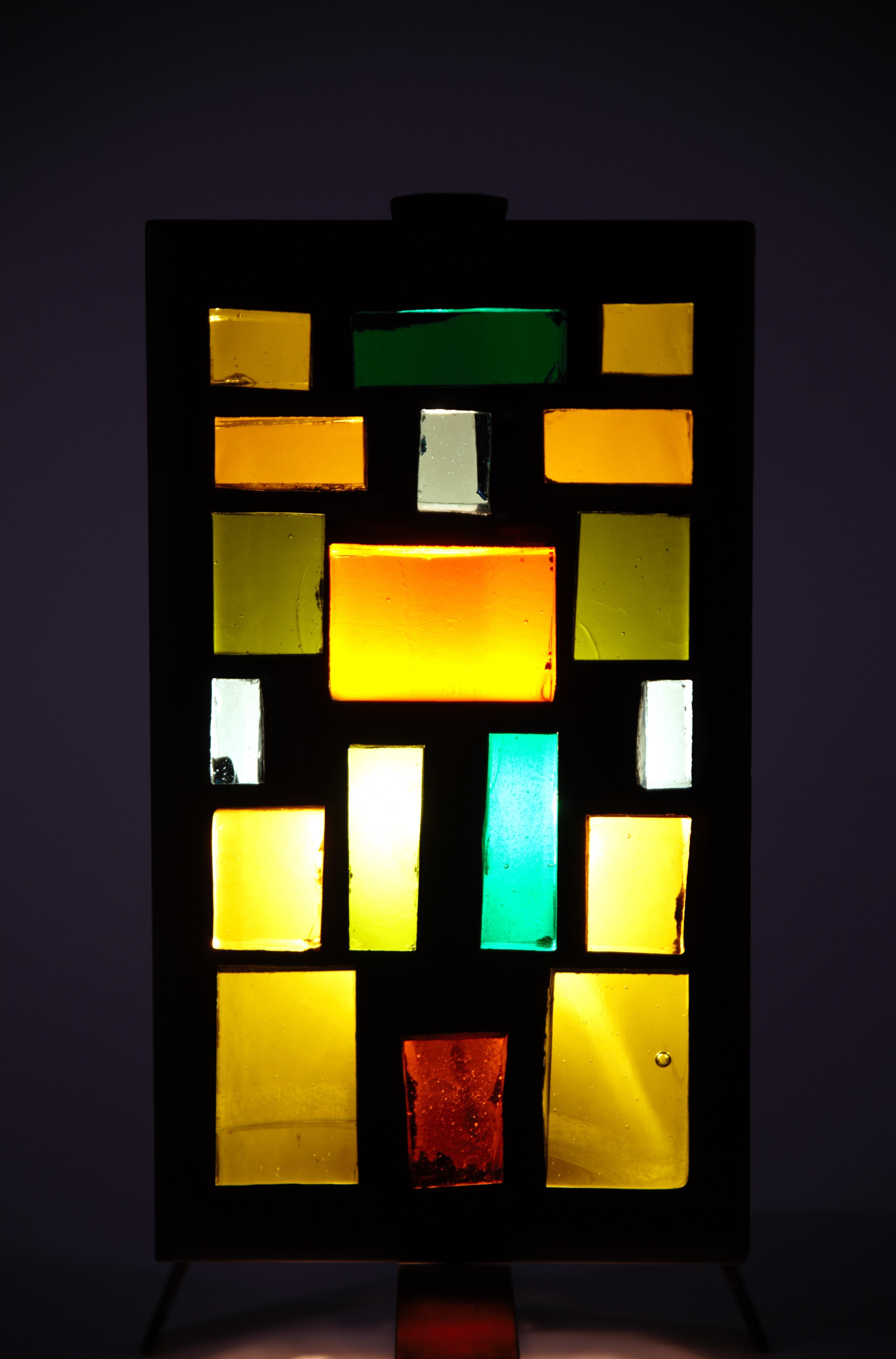 Eine brutalistische Lampe von Jean Simon Labret.

In gutem Zustand.

Glas und Metall.

Frankreich 1970er Jahre

