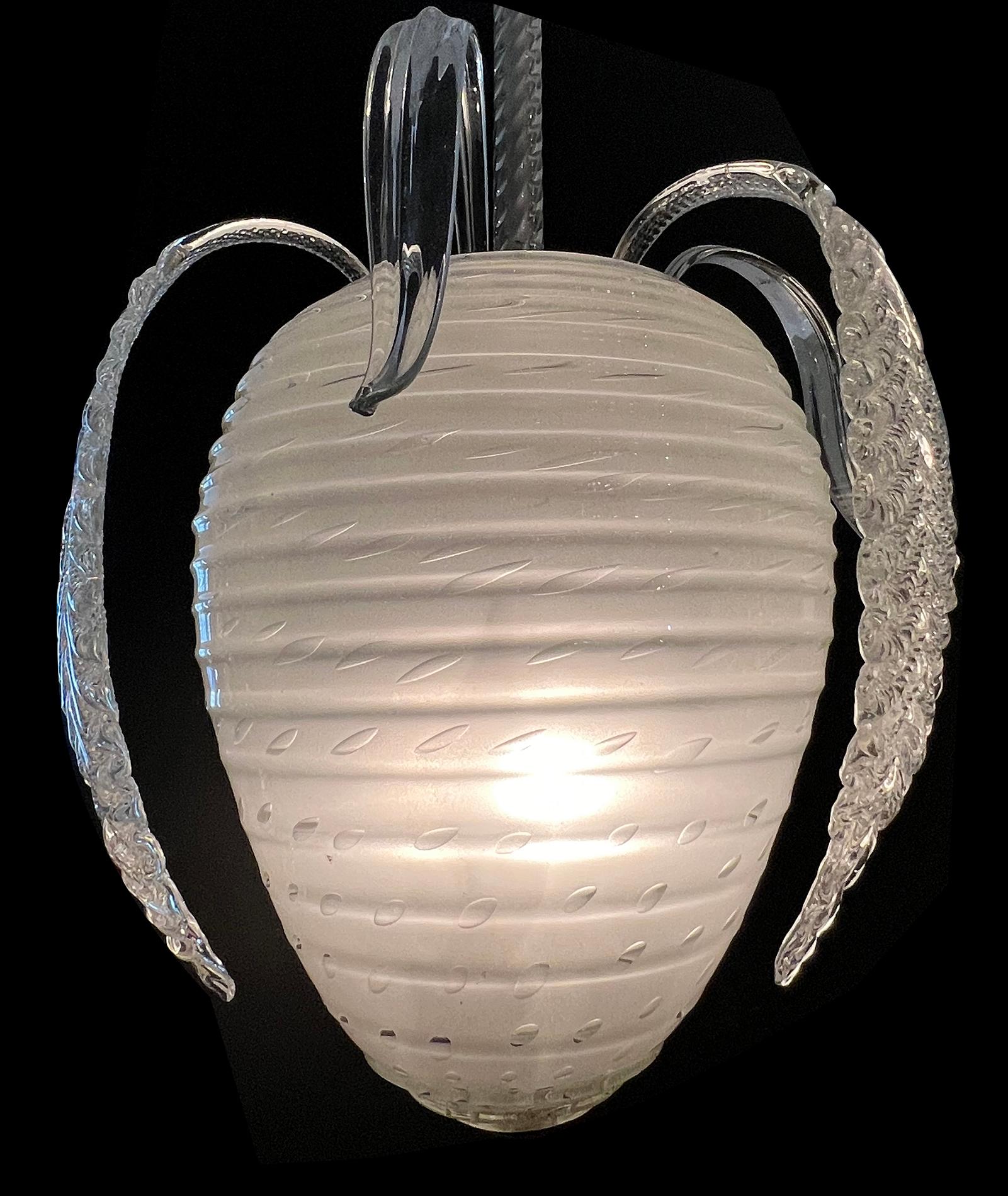 A Murano 1950s Berry-form Frosted Glass Pendant Light by Seguso For Sale 1