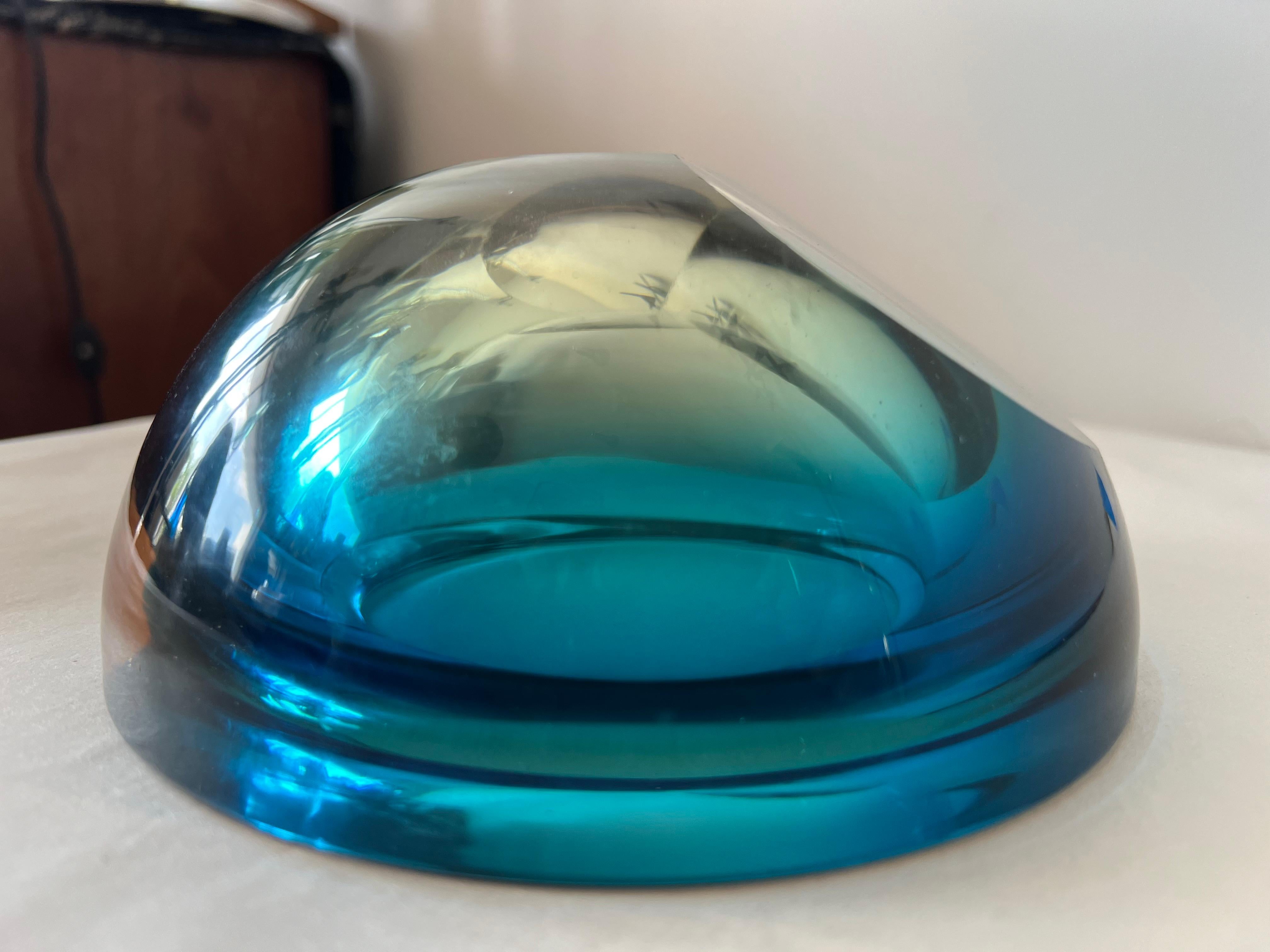 Un cuenco de cristal de Murano de hacia 1950 Moderno de mediados de siglo en venta