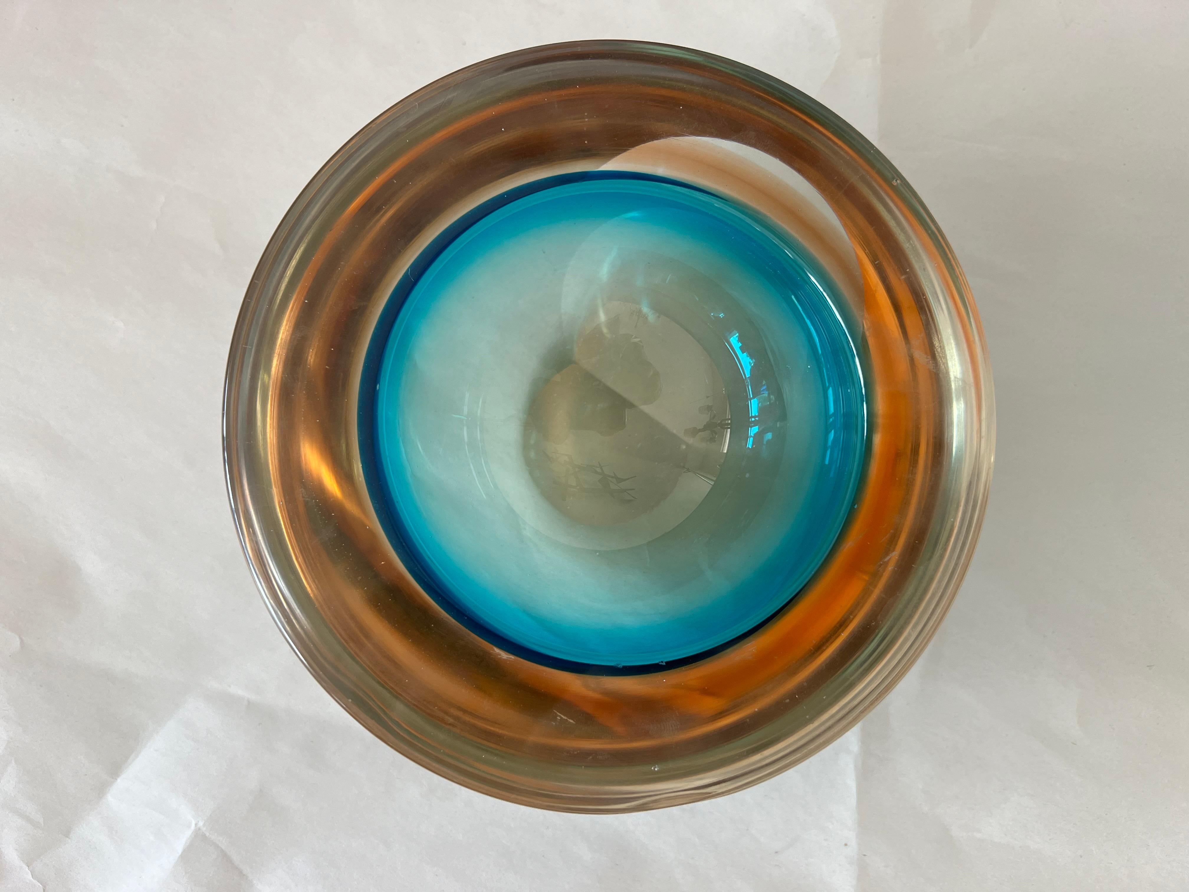 A Murano Glass Bowl ca' 1950's In Good Condition For Sale In St.Petersburg, FL