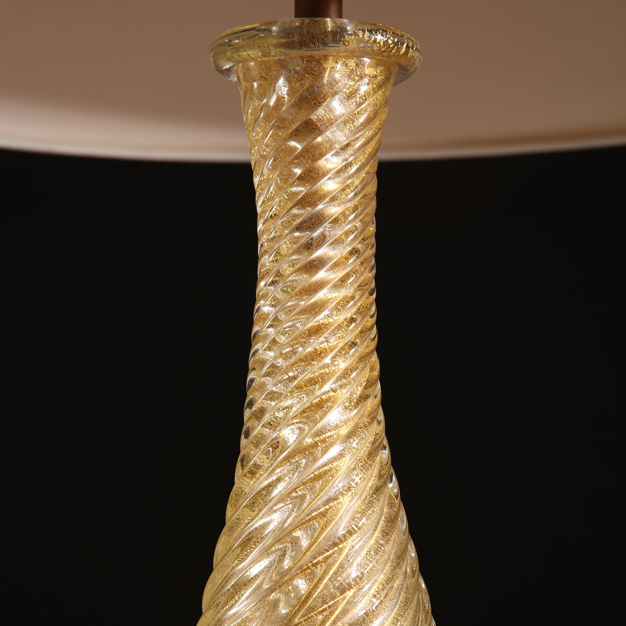 Murano Glass Lamp by Barovier & Toso with Gold Twisted Pulegoso Glass Stem In Good Condition In London, GB