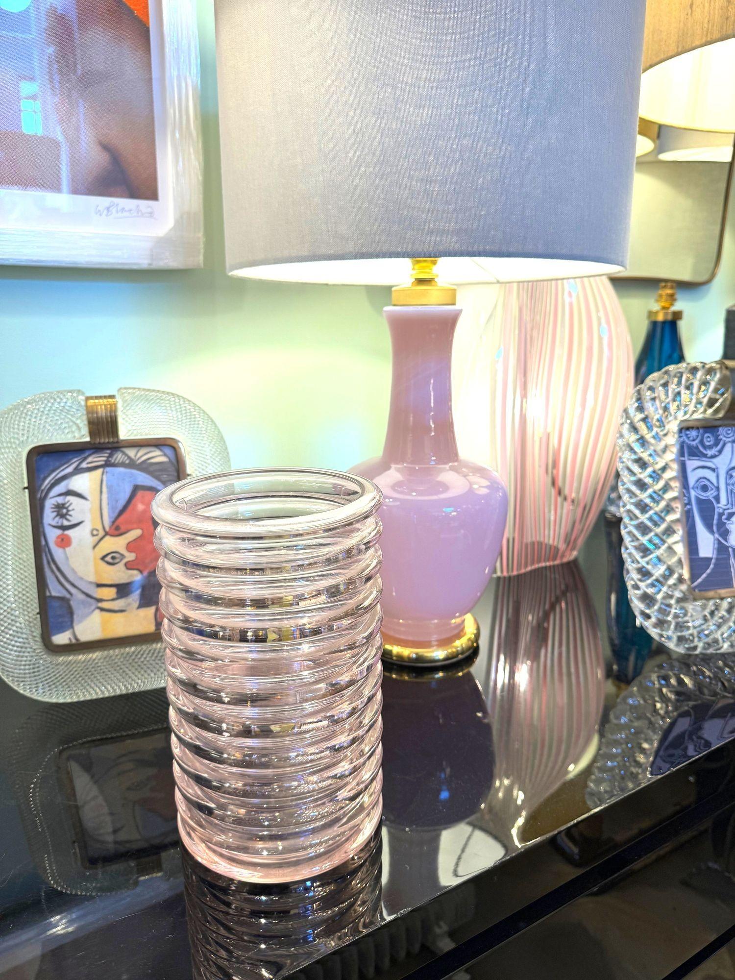 Vaso a coste rosa in vetro di Murano 