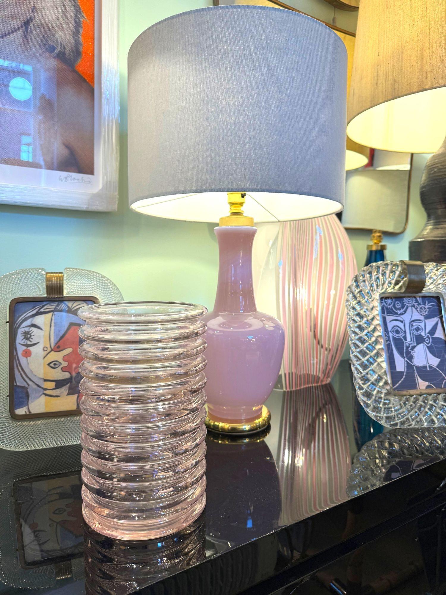 Vetro di Murano Vaso a coste rosa in vetro di Murano 