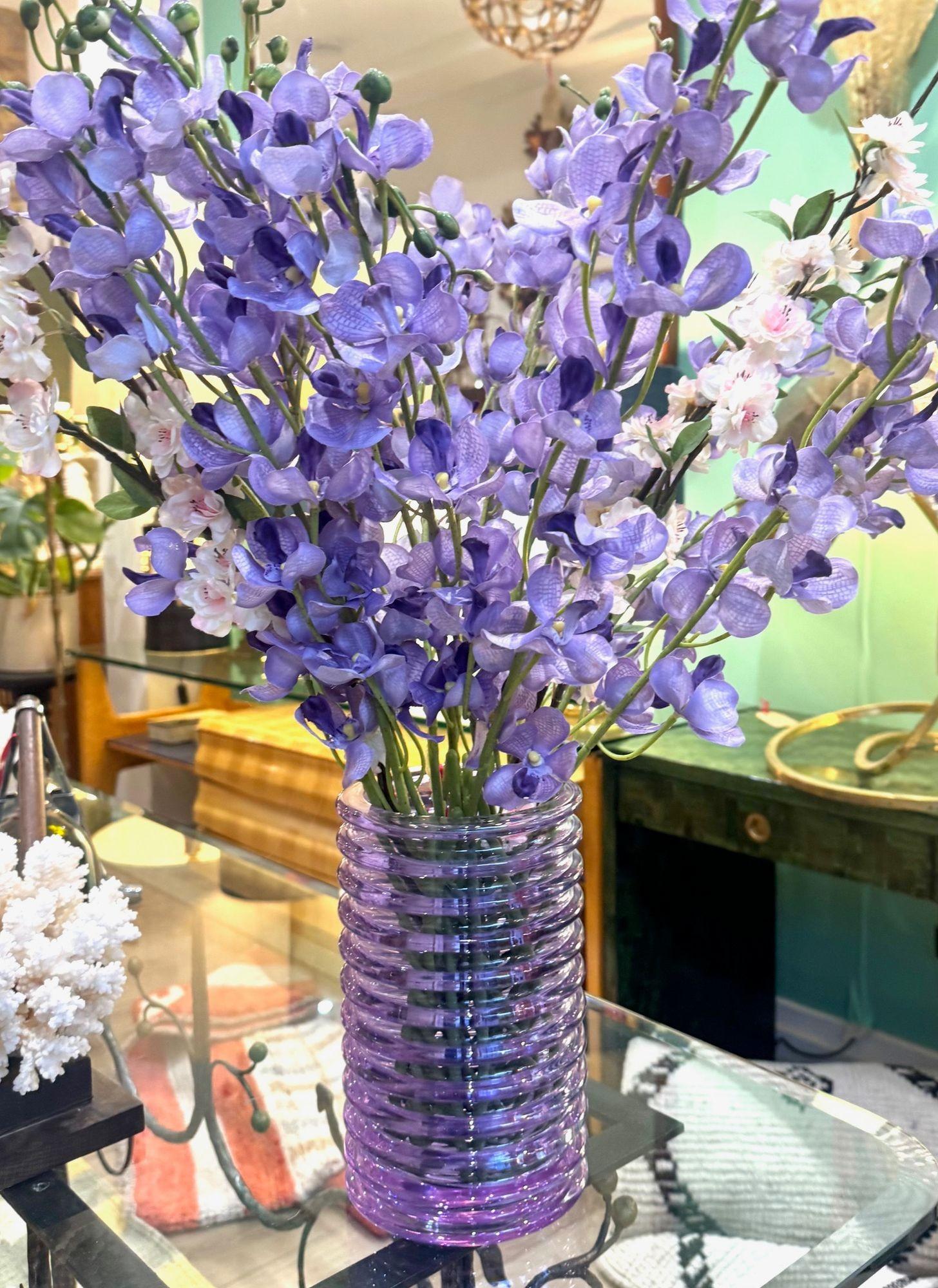 Vase strié violet en verre de Murano 