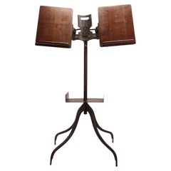 A music score holder made out of oak wood, USA 1912.