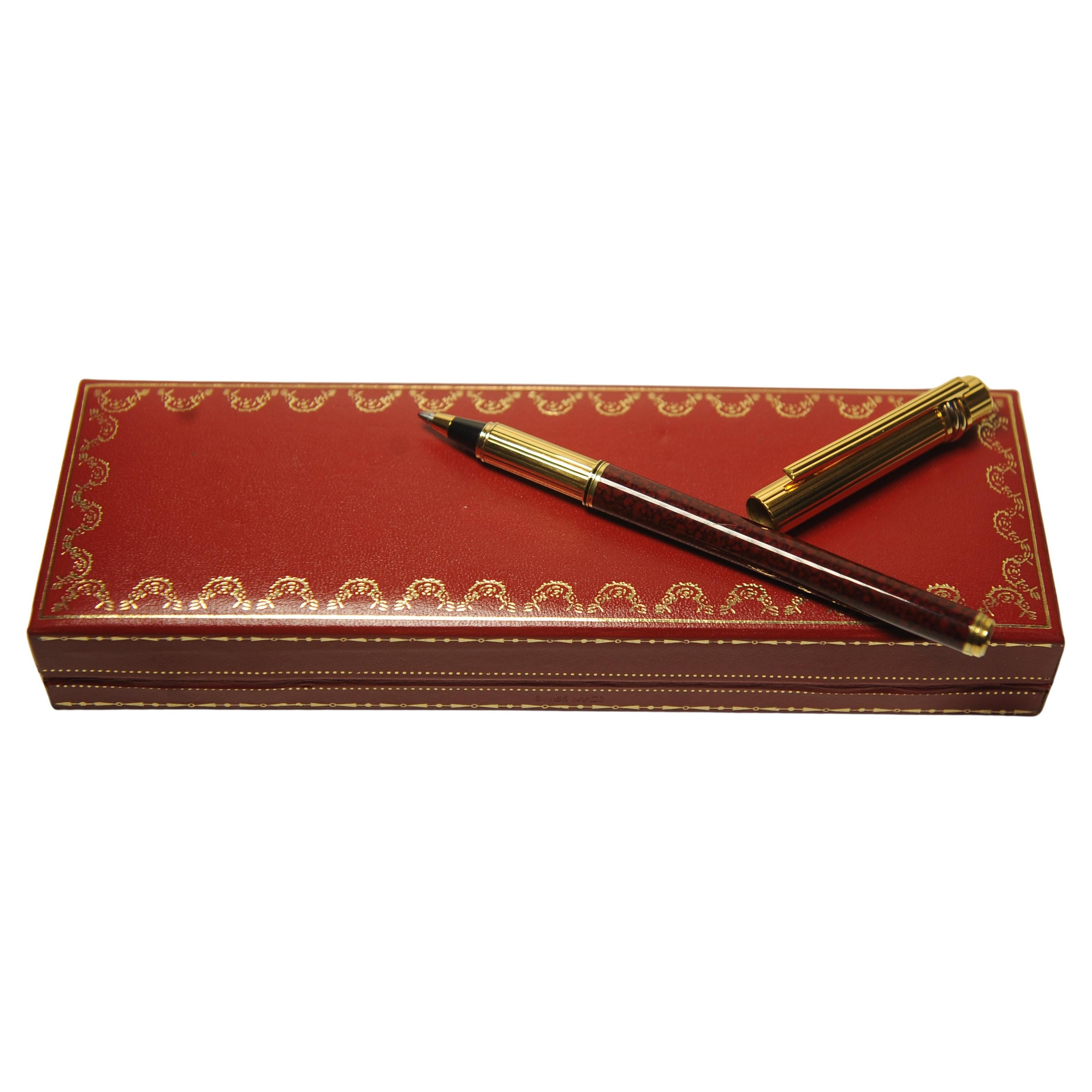 Cartier 18ct Gold Nib Burgundy Lacquer Trinity Rollerball Writing Pen For Sale 3
