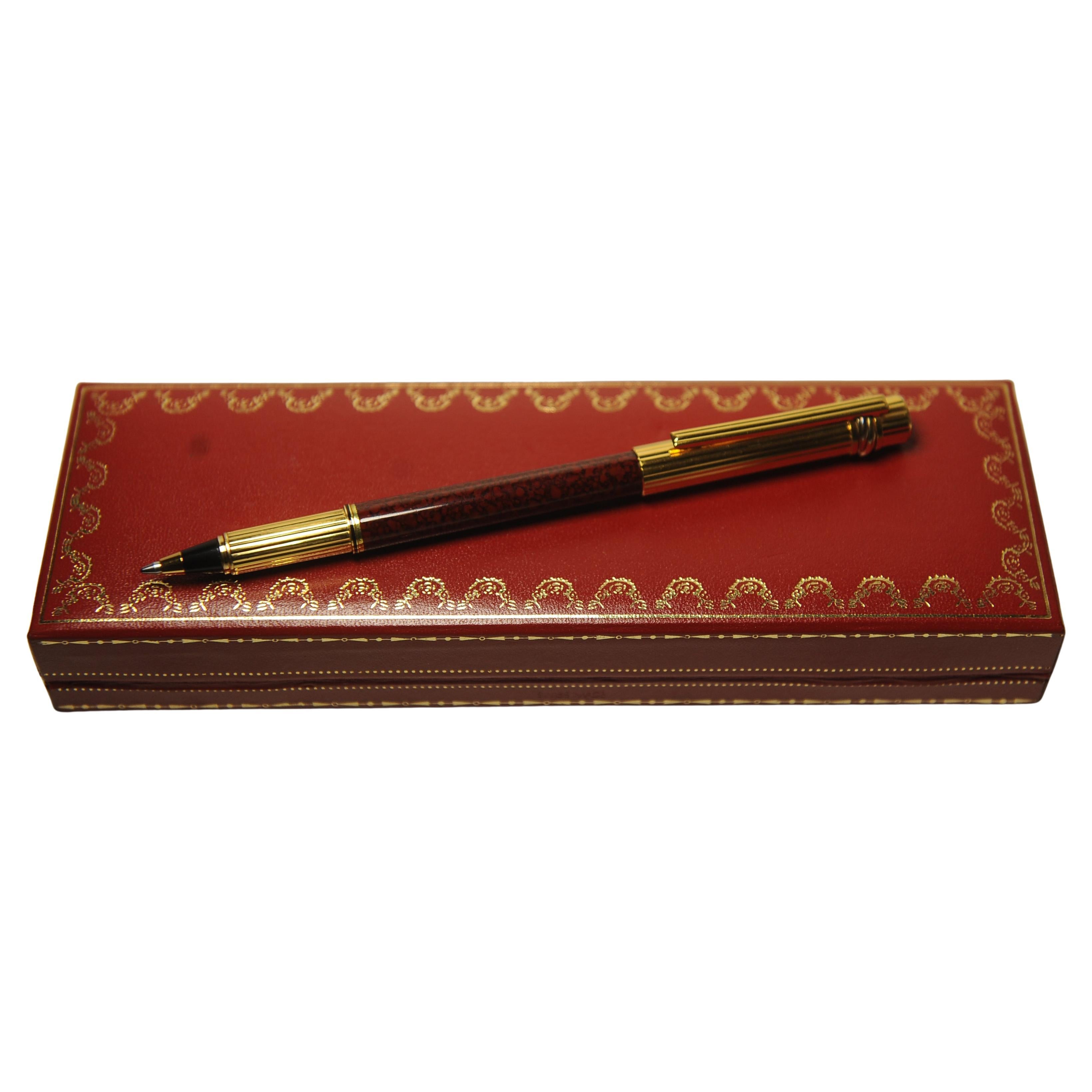 Cartier 18ct Gold Nib Burgundy Lacquer Trinity Rollerball Writing Pen For Sale