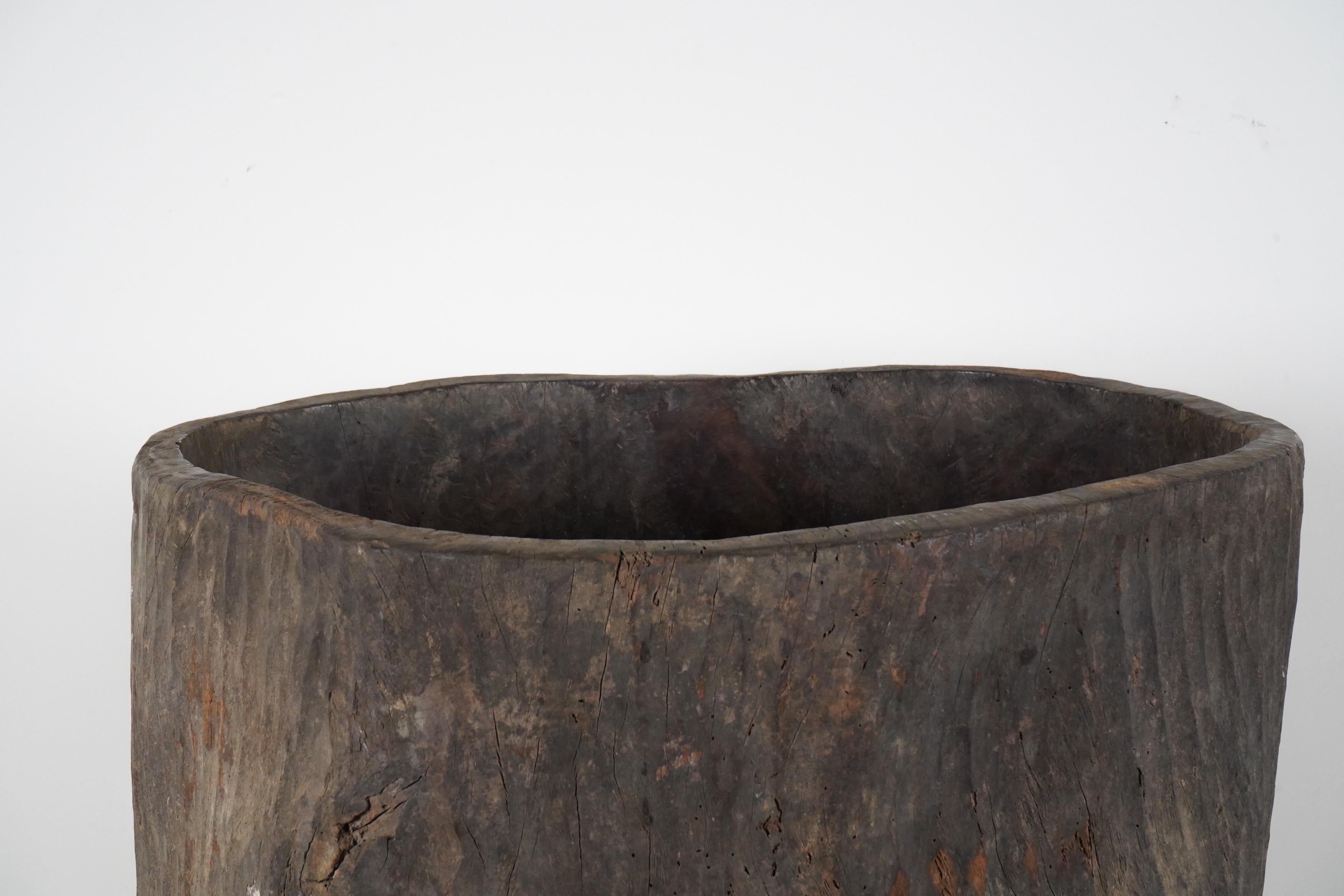 A Naga Tribe Rice Bin In Good Condition In Chicago, IL