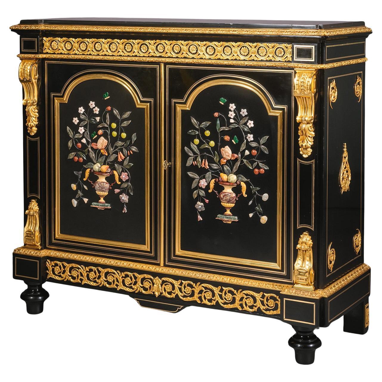 Cabinet d'appoint ébonisé monté en bronze doré et pietre dure Napoléon III en vente