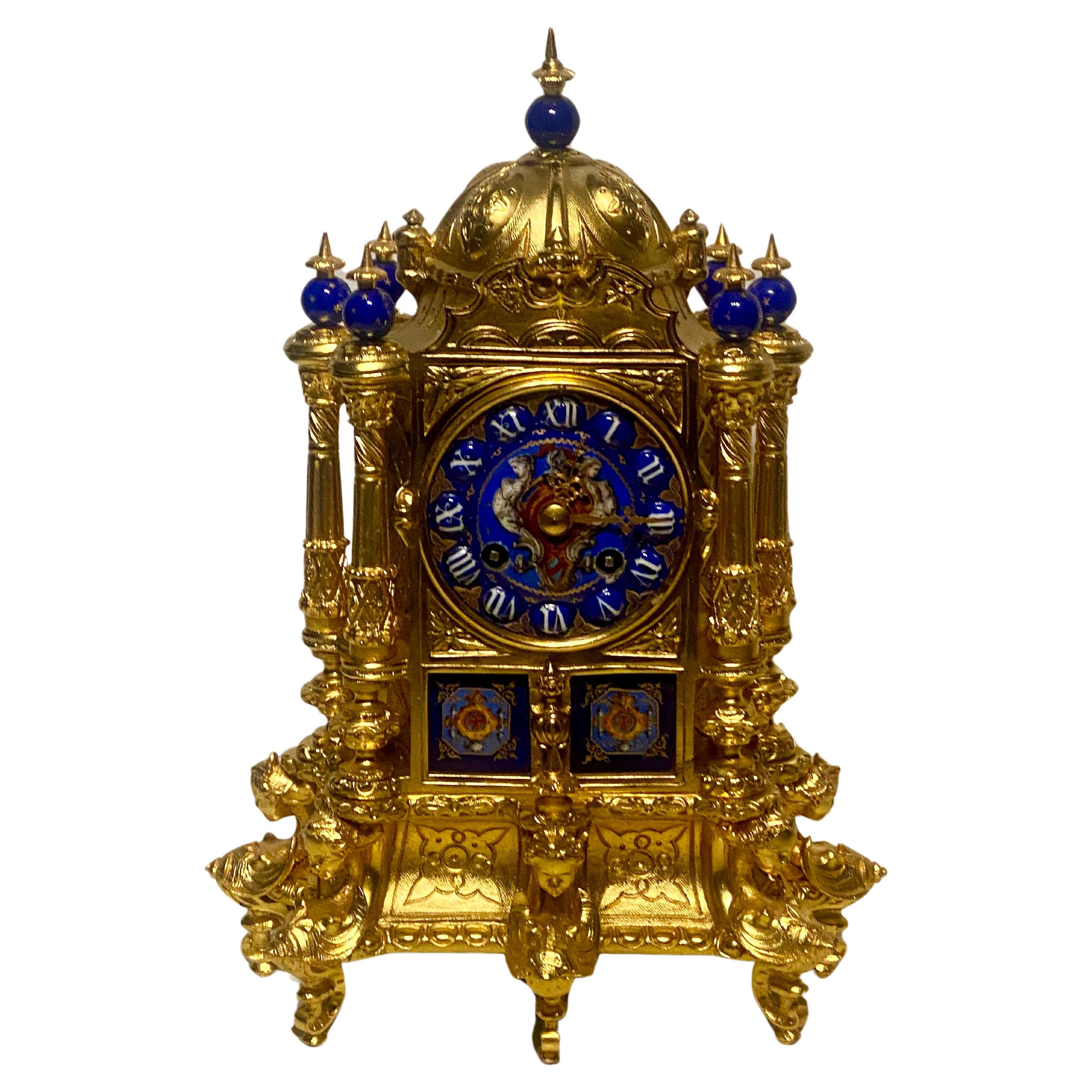 A  Horloge de cheminée française en bronze doré et émail Napoléon III Circa 1870 en vente 14