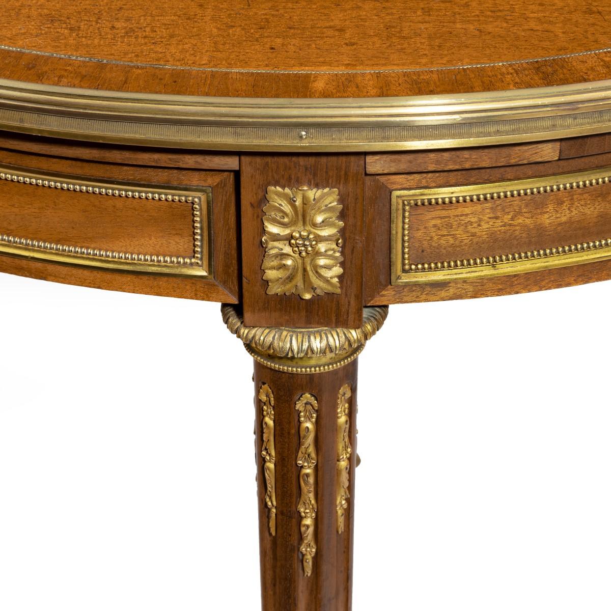 Napoleon III Mahogany Side Table In Good Condition For Sale In Lymington, Hampshire