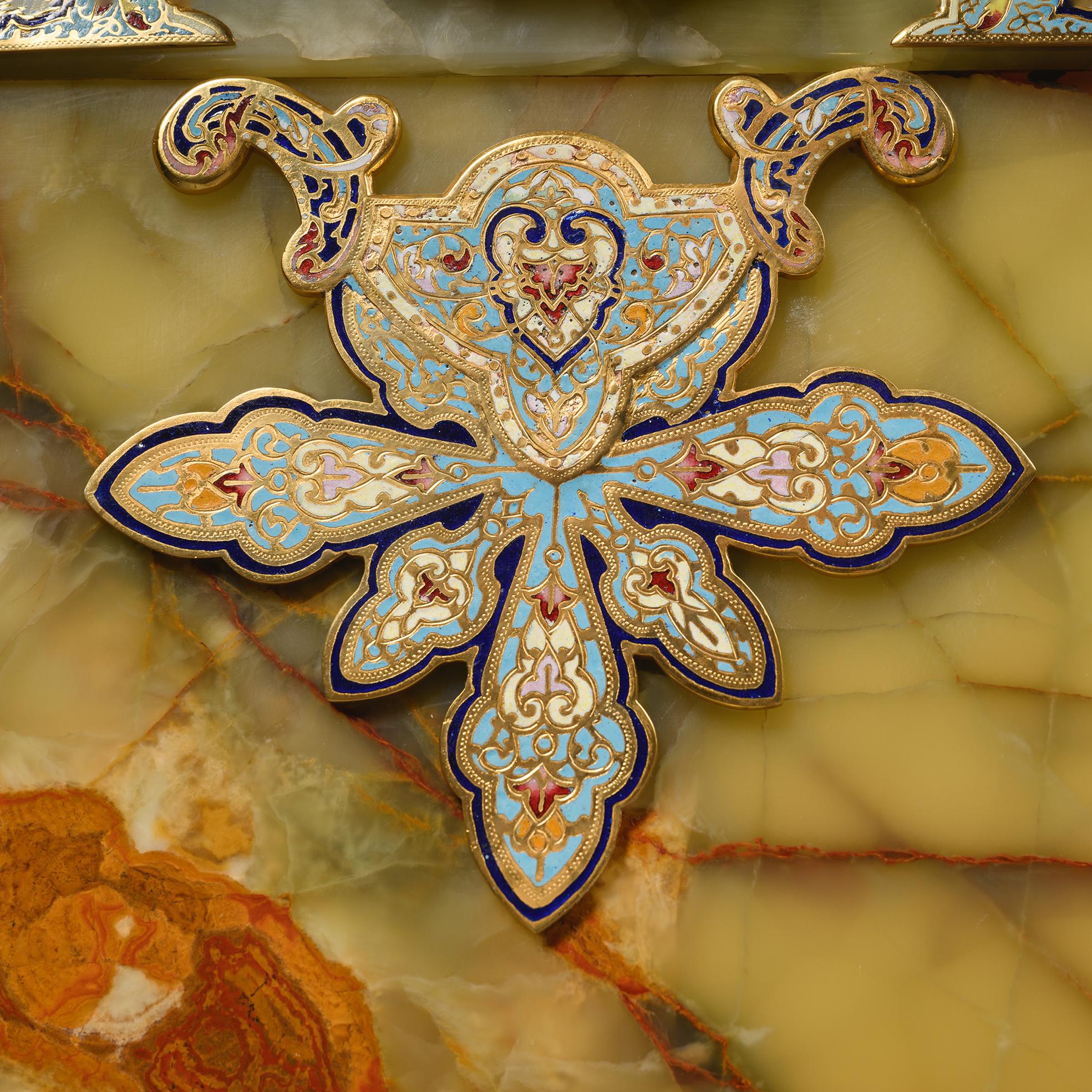 A Napoleon III Onyx and Champlevé Enamel Pedestal Clock In Good Condition For Sale In Brighton, West Sussex