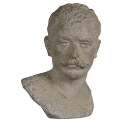 Busto de hombre en terracota estilo Napoleón III, siglo XX.