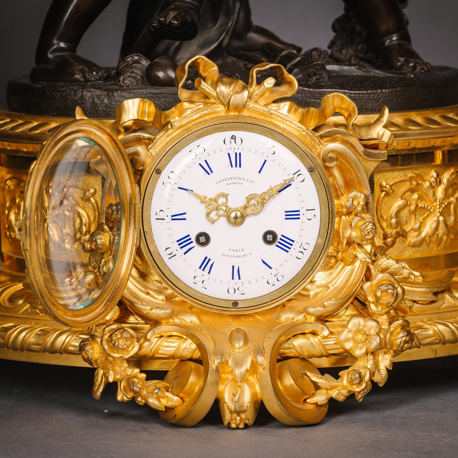 A Napoleon III Three Piece Figural Clock Garniture In Good Condition For Sale In Brighton, West Sussex