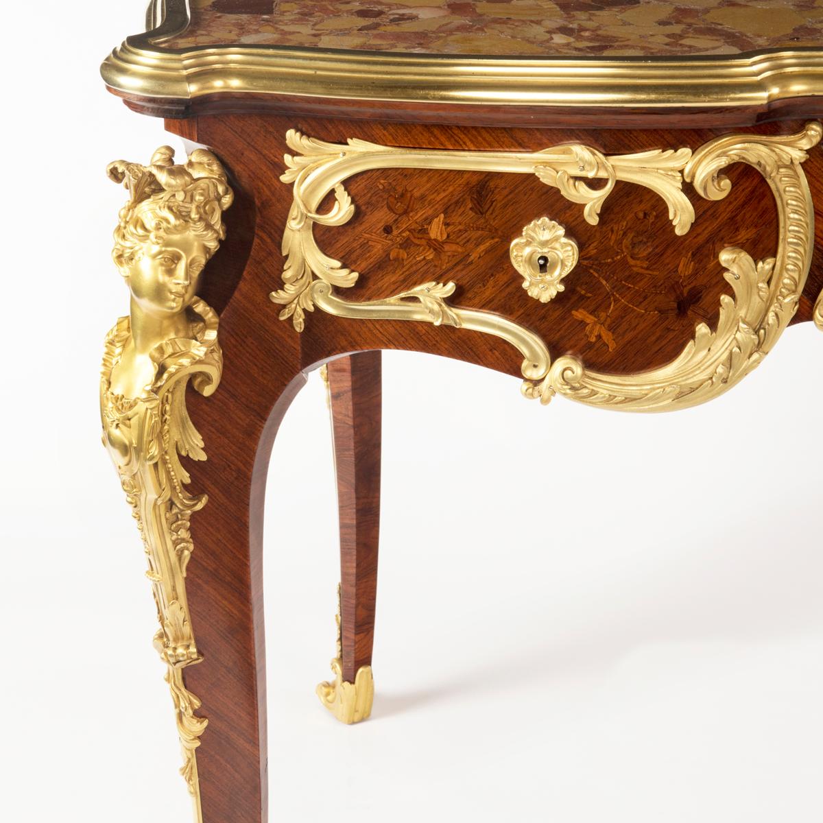 Milieu du XIXe siècle Table à écrire Napoléon en marbre de bois de roi attribuée à Sormani en vente