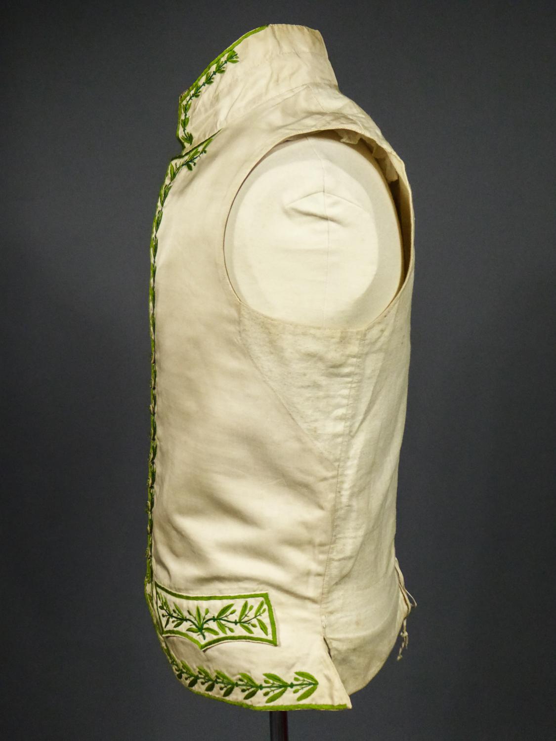 A Napoleonic period embroidered Silk Waistcoat - Académie Française Circa 1810 8