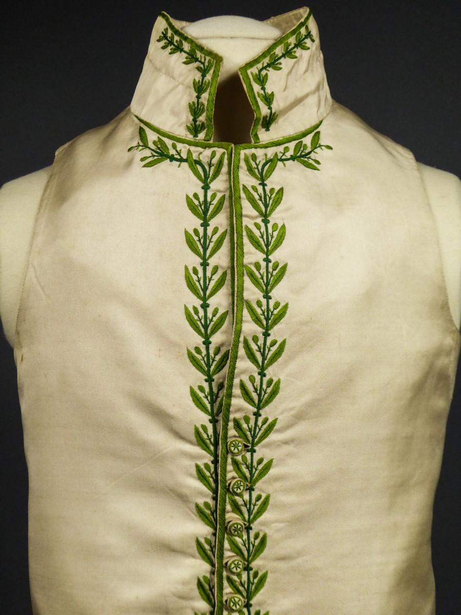 Women's or Men's A Napoleonic period embroidered Silk Waistcoat - Académie Française Circa 1810