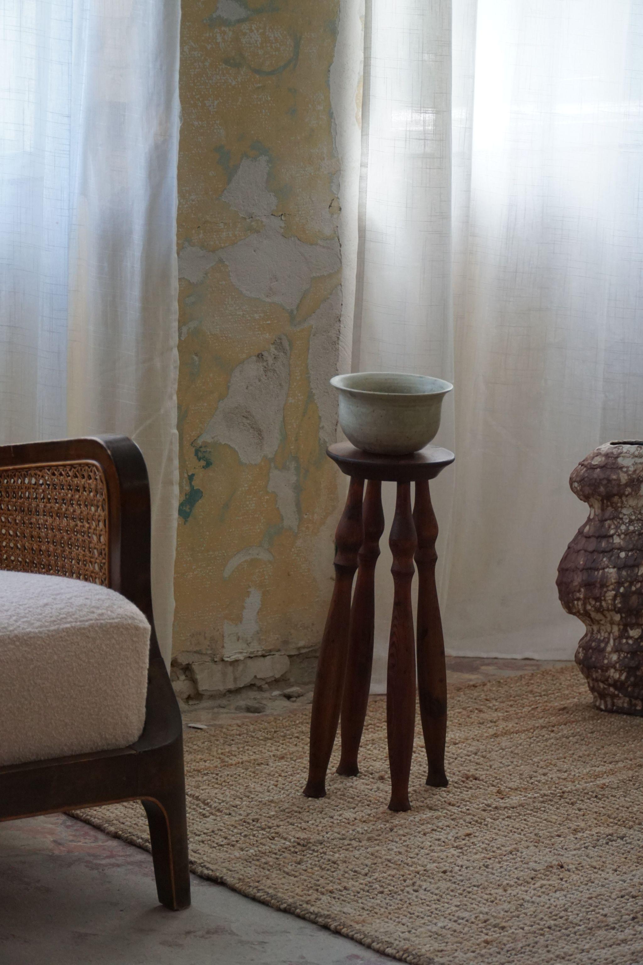 narrow stool images