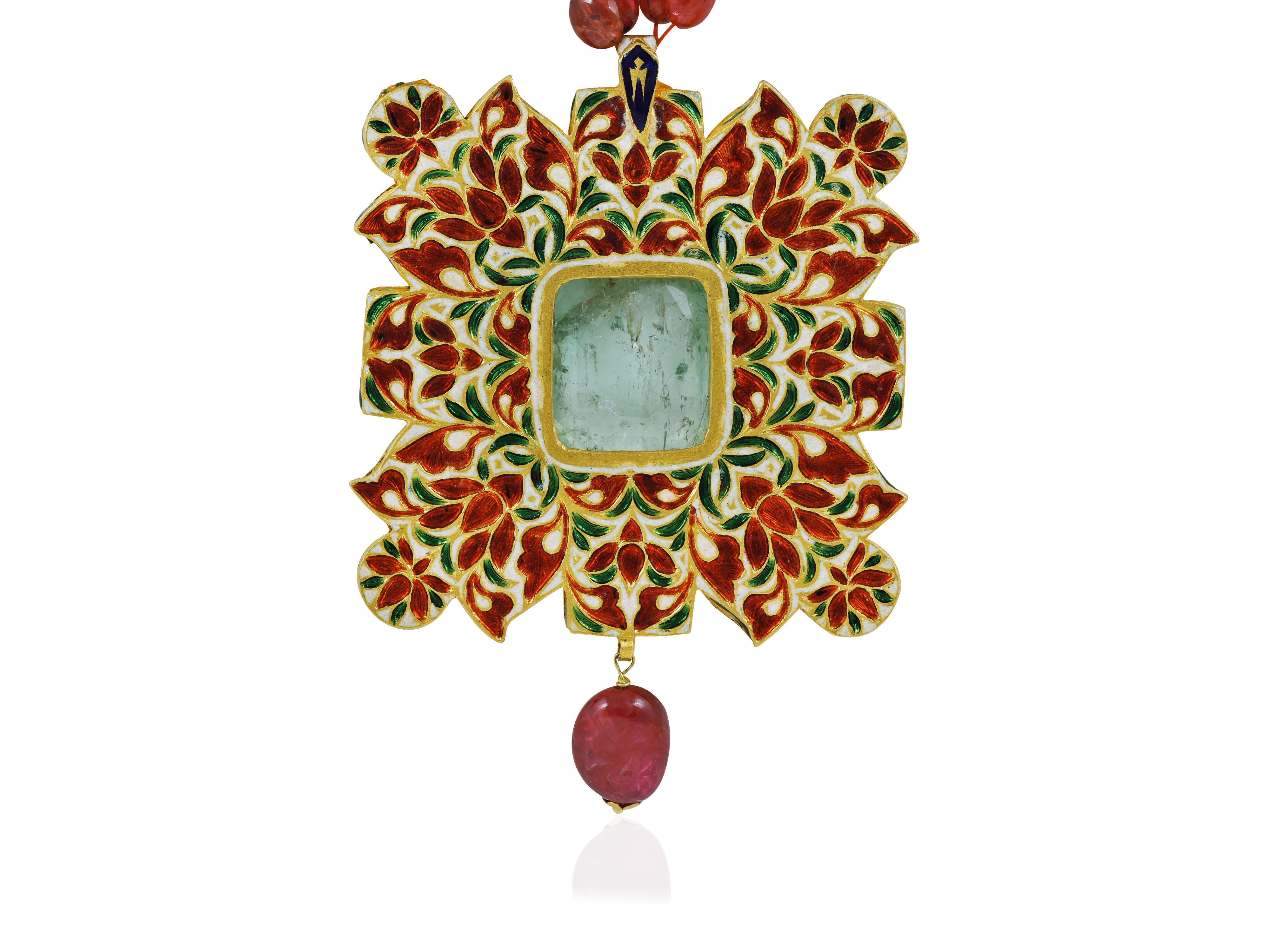 A natural Colombian emerald, Spinels and Diamond polki Gold pendant from India For Sale 3