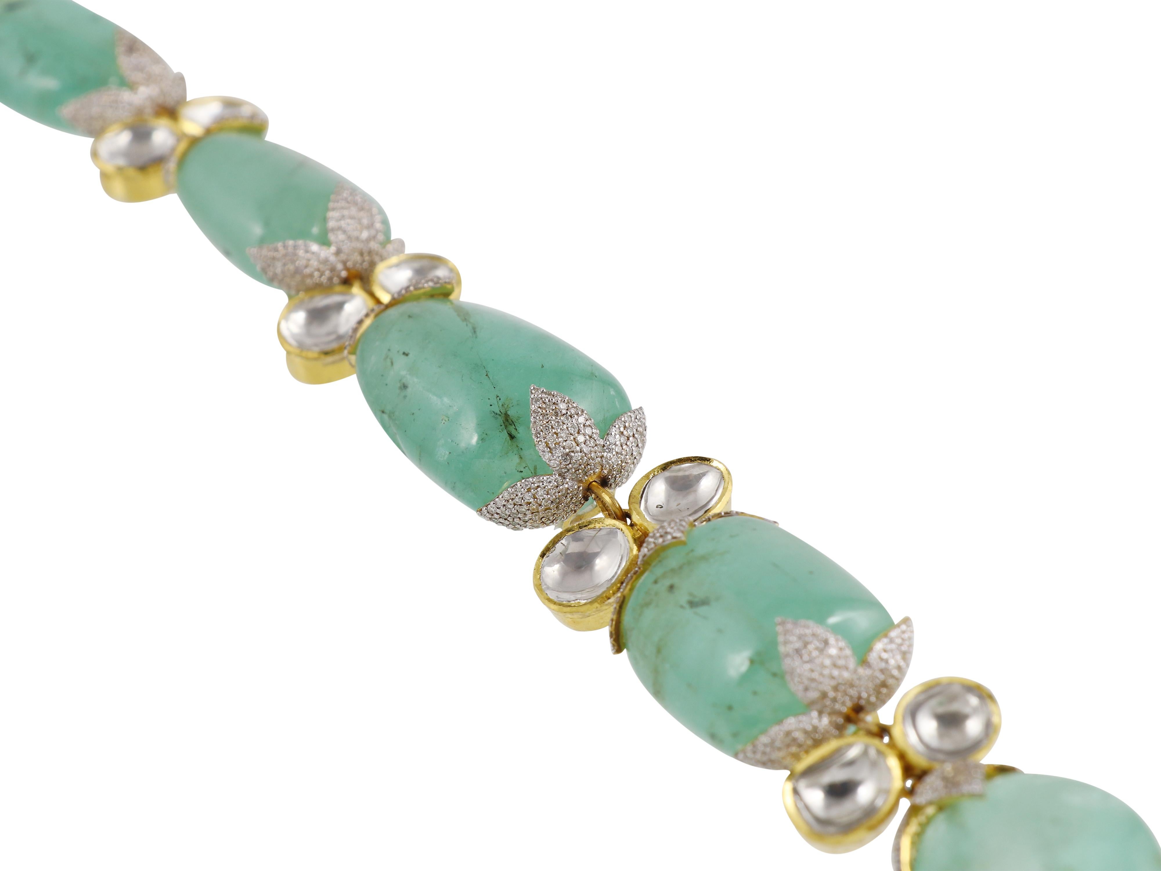 A natural emerald necklace set in 18K yellow gold along with natural diamonds For Sale 2