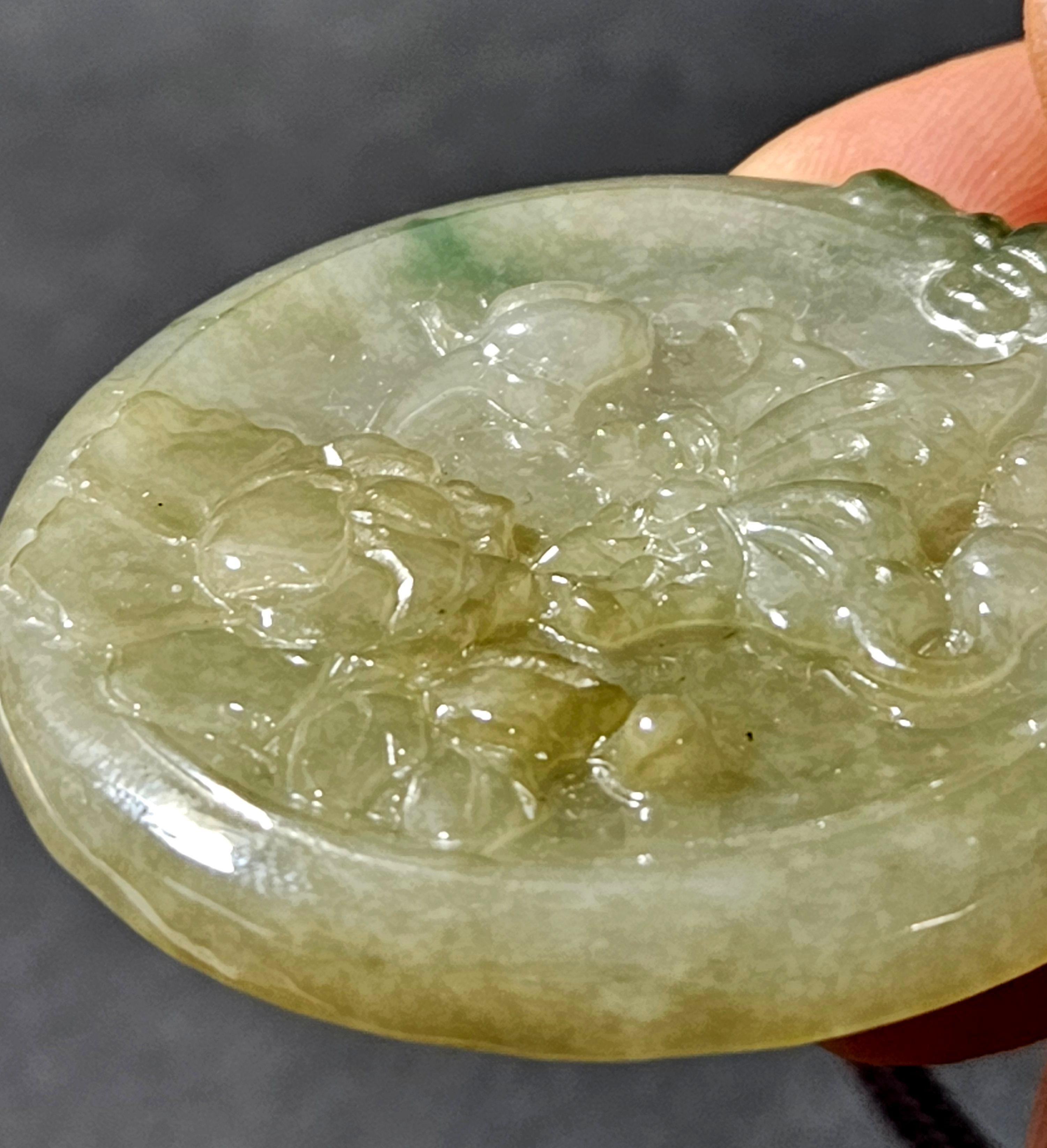 Pendentif disque en jadéite naturelle du Myanmar Ric#JD004 en vente 1