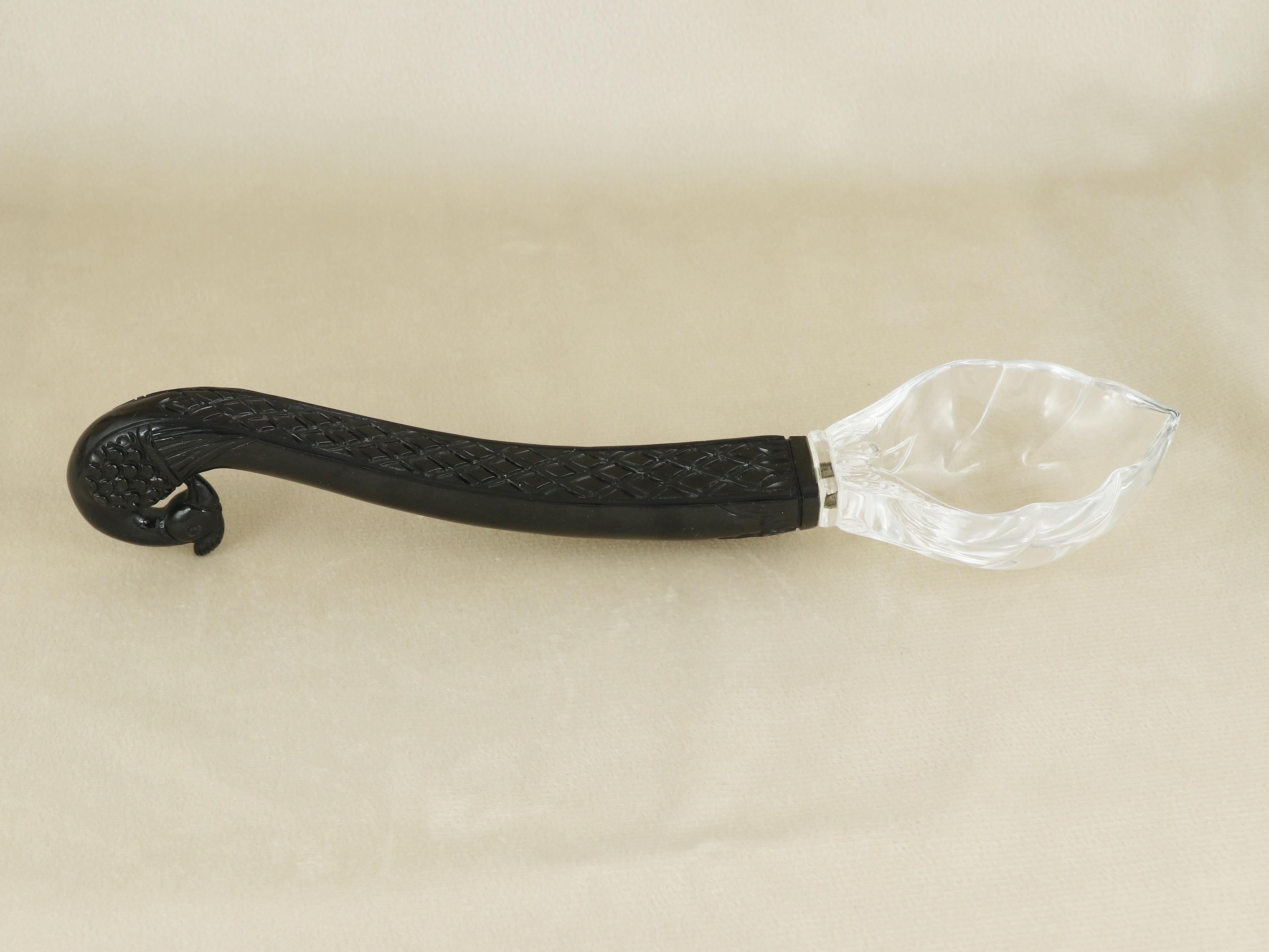 Cuillère de service en cristal de roche et calcédoine - motif de paon sculpté à la main en vente 6