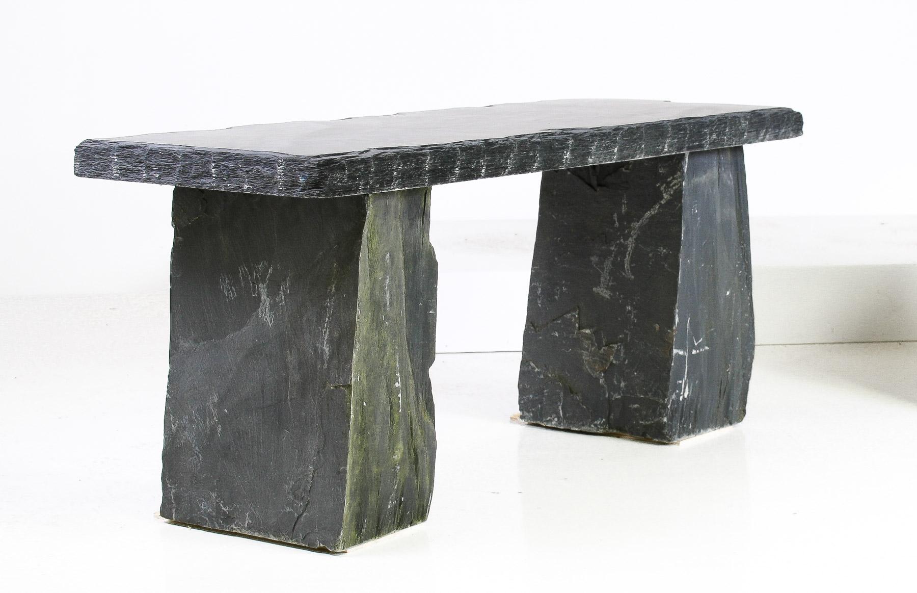 Asiento de piedra maciza natural para banco de jardín - Pizarra galesa Wabi Sabi Riven Hecho a mano