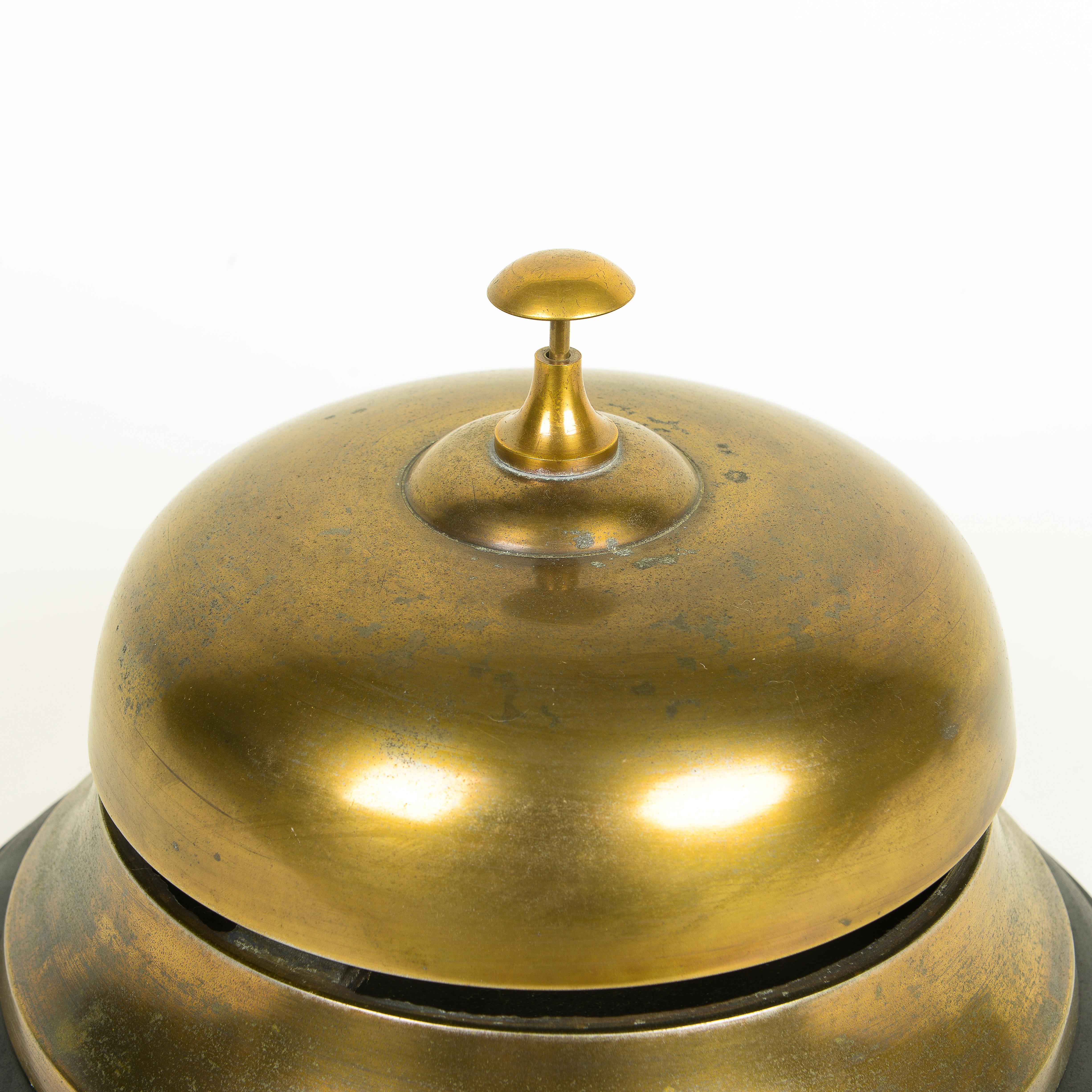 A Nautical Brass Desk Bell In Good Condition For Sale In New York, NY