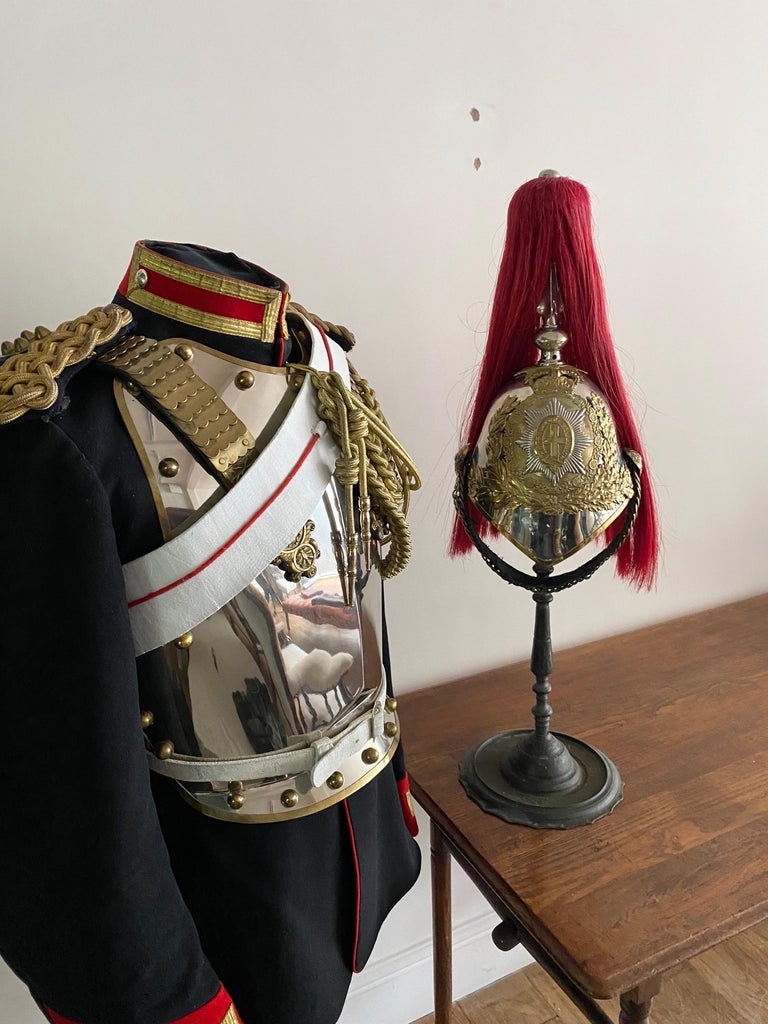 Metal Queen Elizabeth II Era Household Cavalry Uniform - The Blues and Royals For Sale