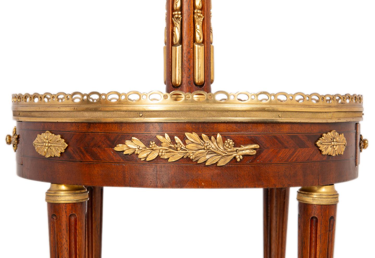 Near Pair of Louis XVI Style Side Tables, circa 1900 In Good Condition In Brighton, Sussex