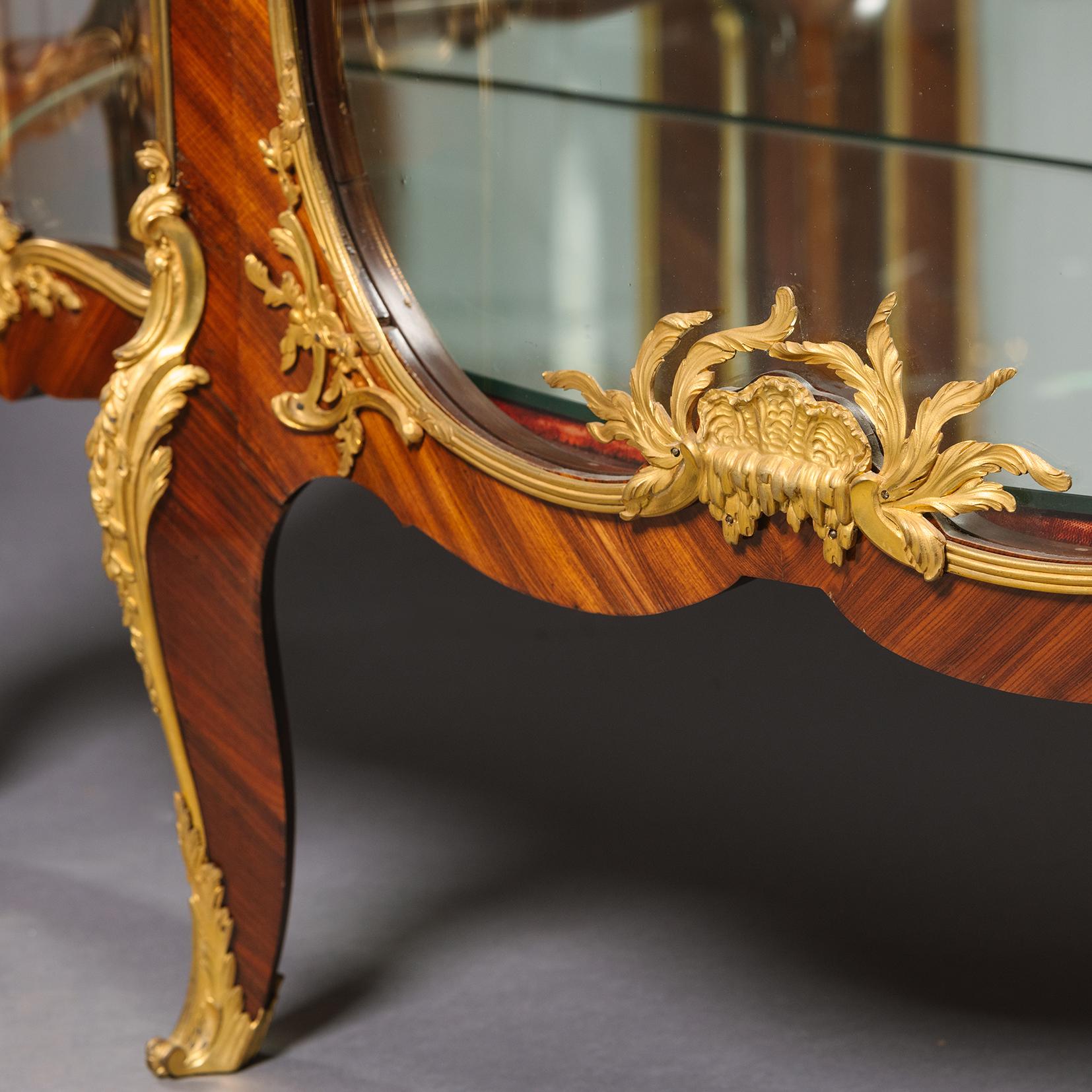 Pareja cercana de vitrinas, de François Linke, París en venta 10