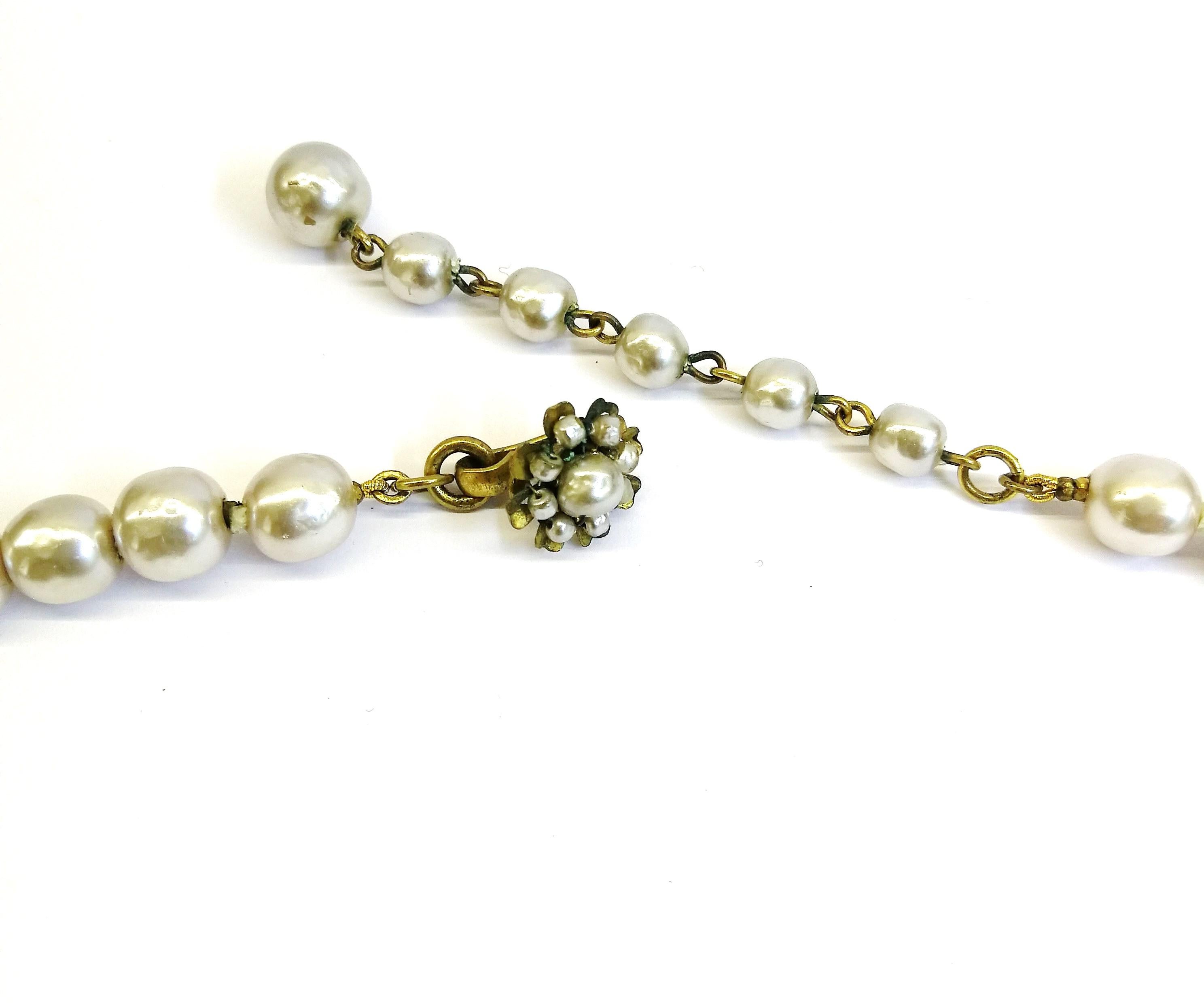 A necklace and earrings of gilded metal, paste and baroque pearl, Miriam Haskell 4