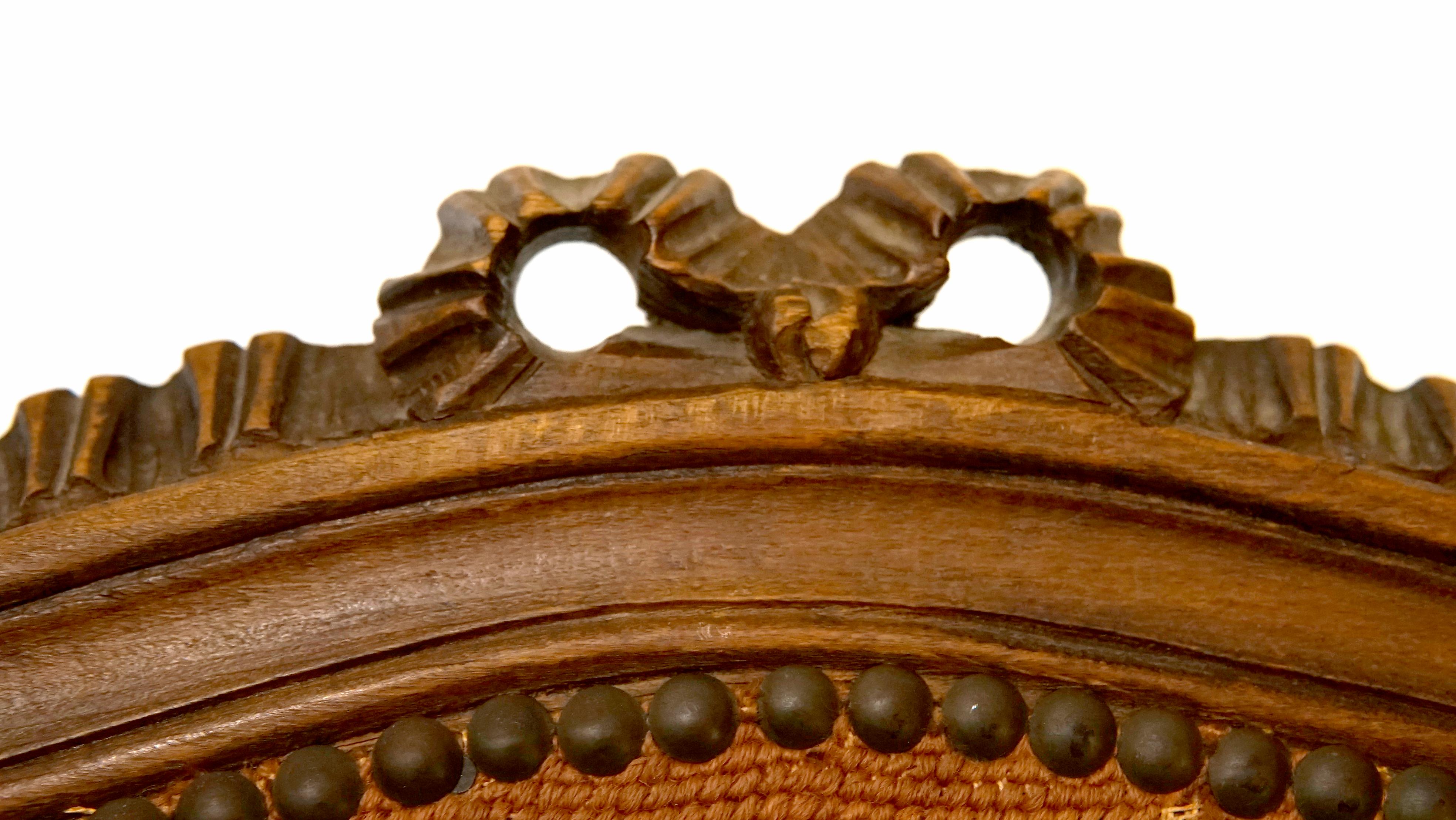19. Jahrhundert Aubusson-Muster Nussbaumholz  Kaminschirm im Louis-XV-Stil (Walnuss) im Angebot