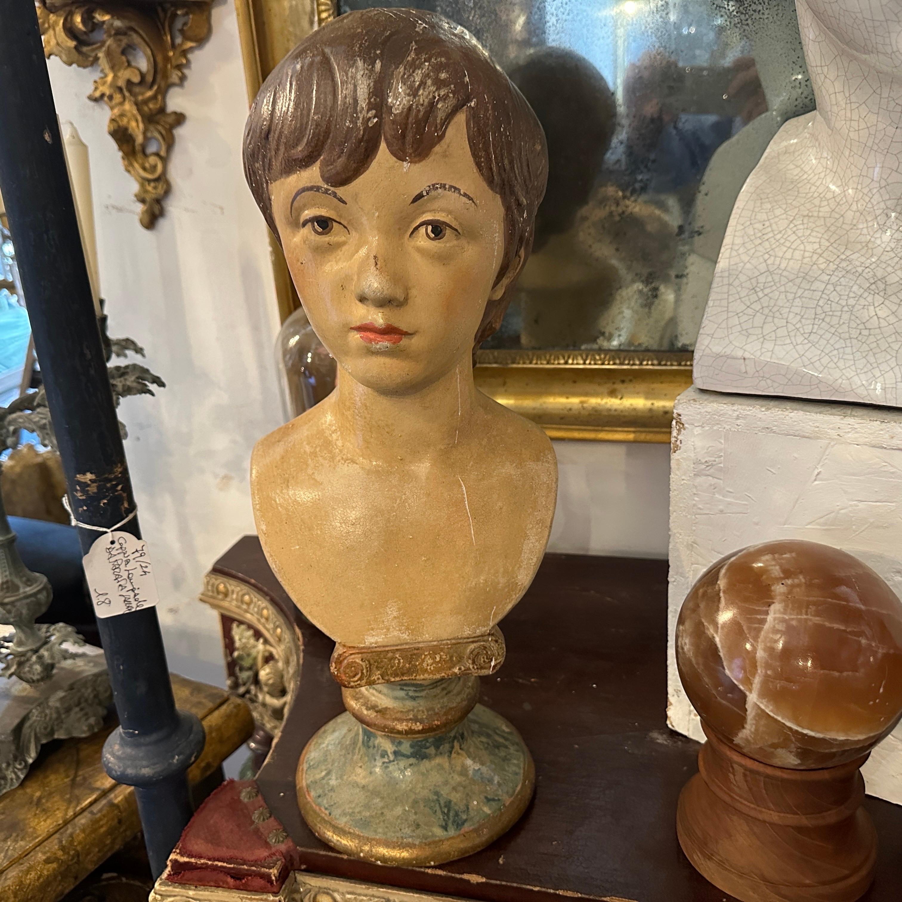 Busto di ragazzo in terracotta siciliana dipinto a mano in stile neo-classico. in vendita 7
