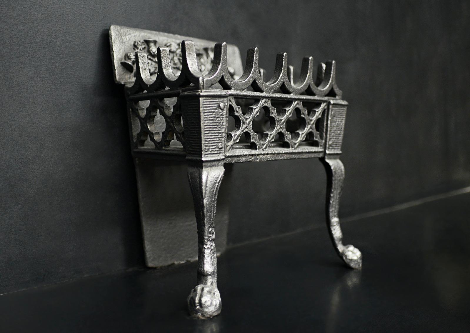 Neo-Gothic Style Firegrate In Good Condition For Sale In London, GB