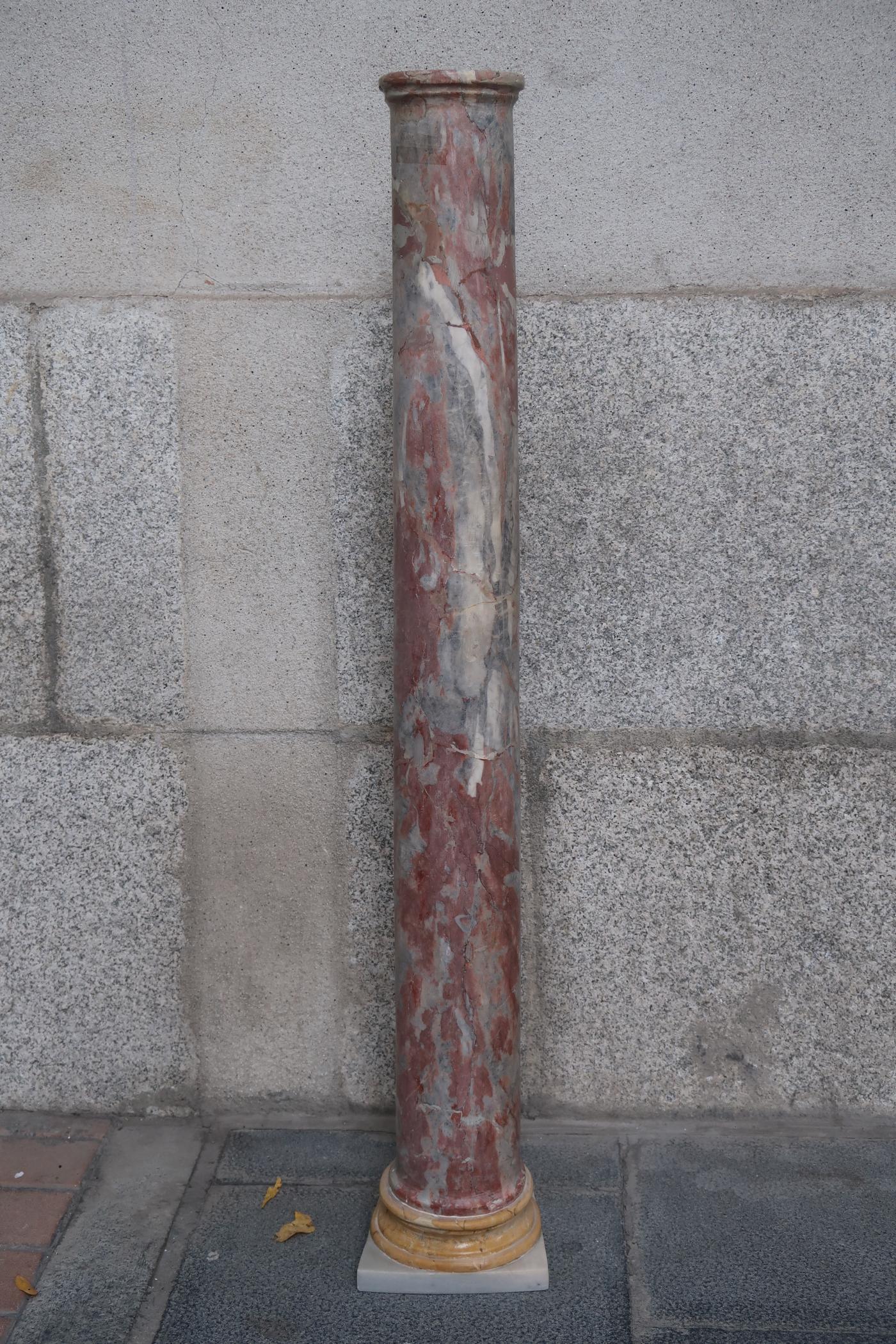 Neoclassical Italian Marble Column, Italy, 19th Century In Good Condition For Sale In Madrid, ES