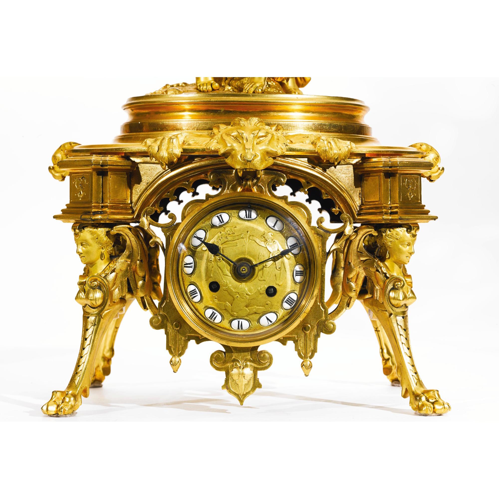 Neoclassical Style Gilt-Bronze Mantel Clock In Excellent Condition In New York, NY