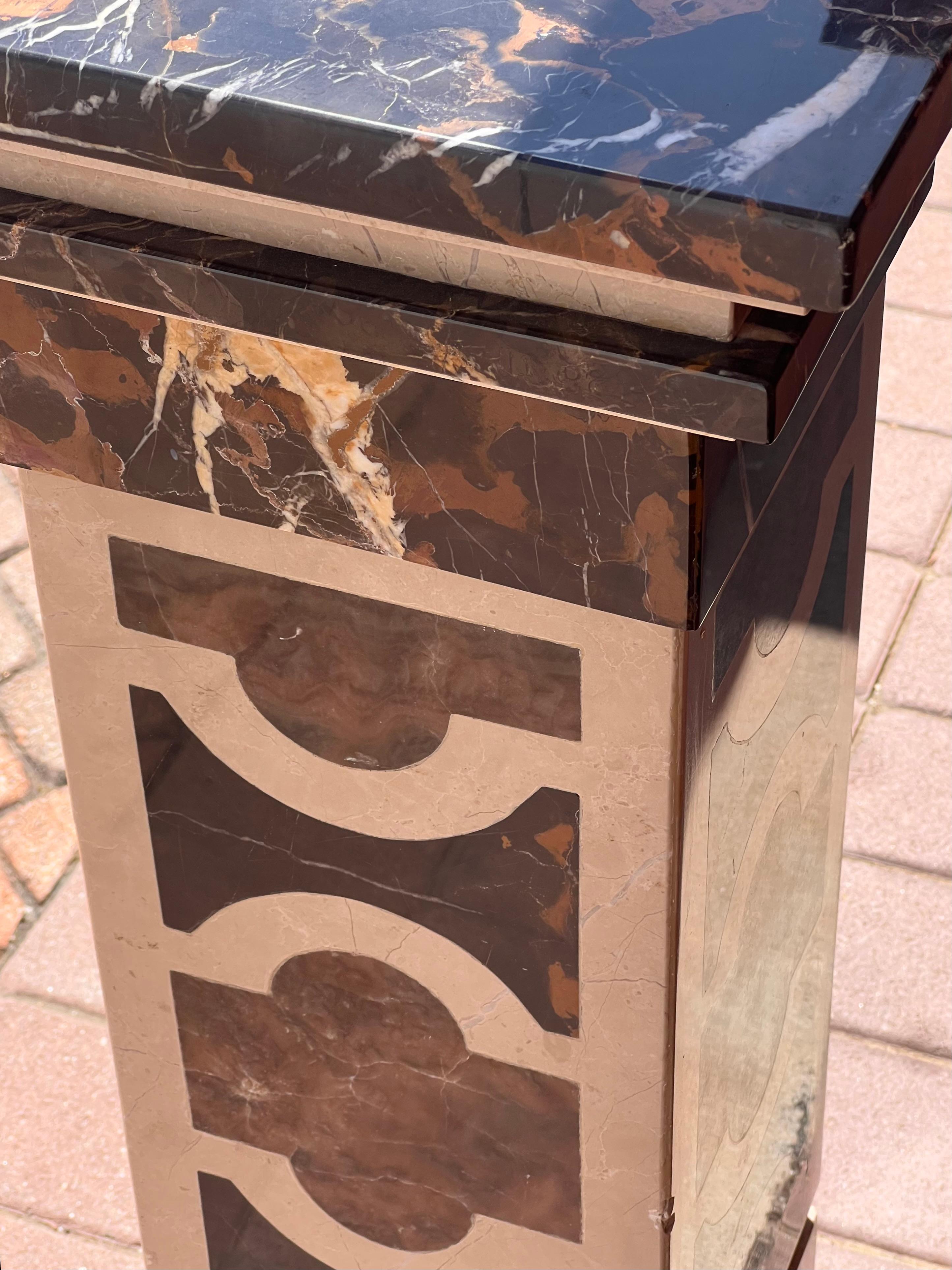 A neoclassical vintage Italian marble pedestal, 20th century For Sale 12