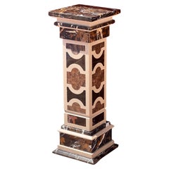 Pedestal de mármol italiano neoclásico de época, siglo XX