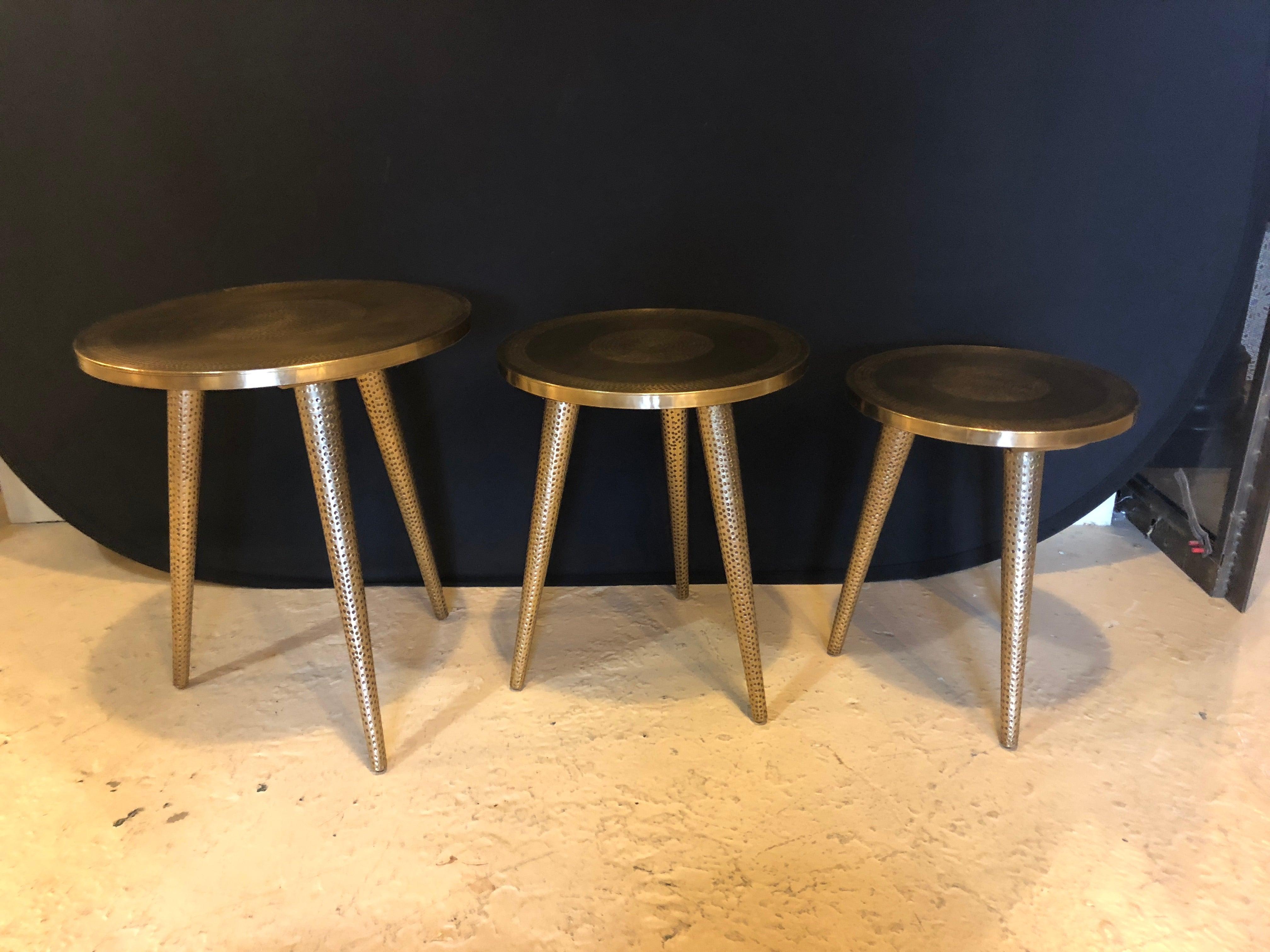 Mid-Century Modern Style Brass Nest of Tables or End Tables, Nest of Three For Sale 7