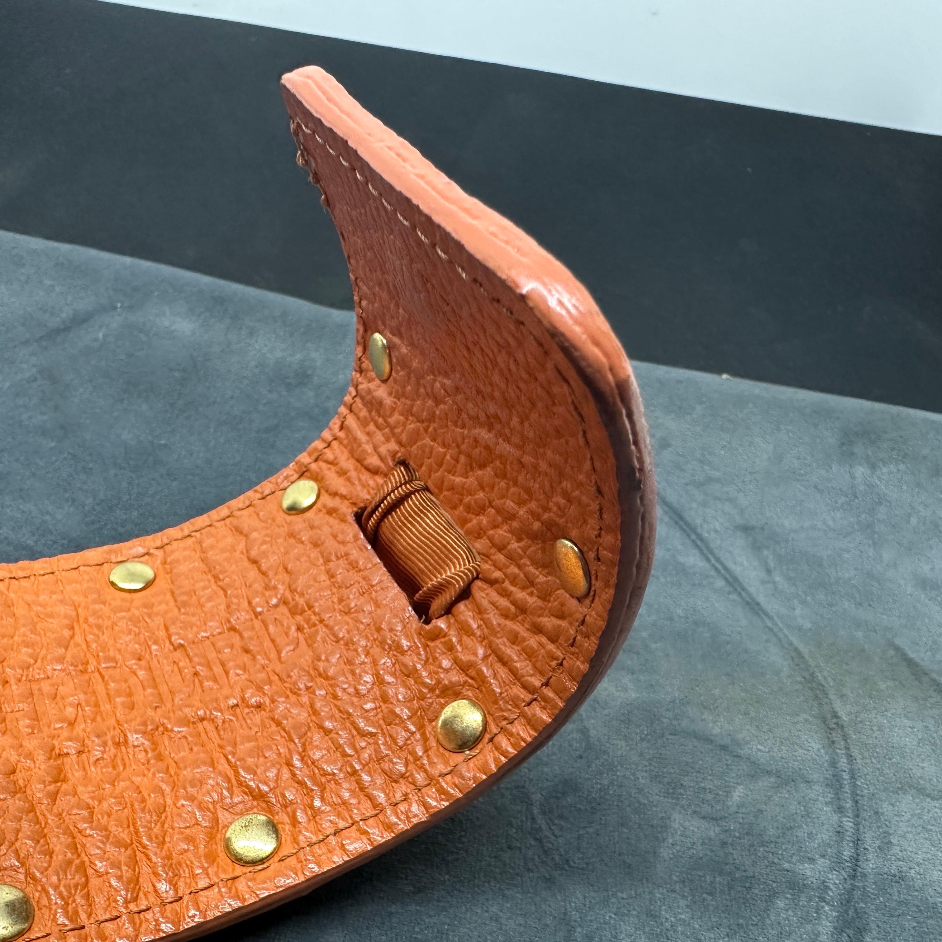 Contemporaneo Bracciale in pelle marrone e gemme di strass mai indossato di Gedebé in vendita