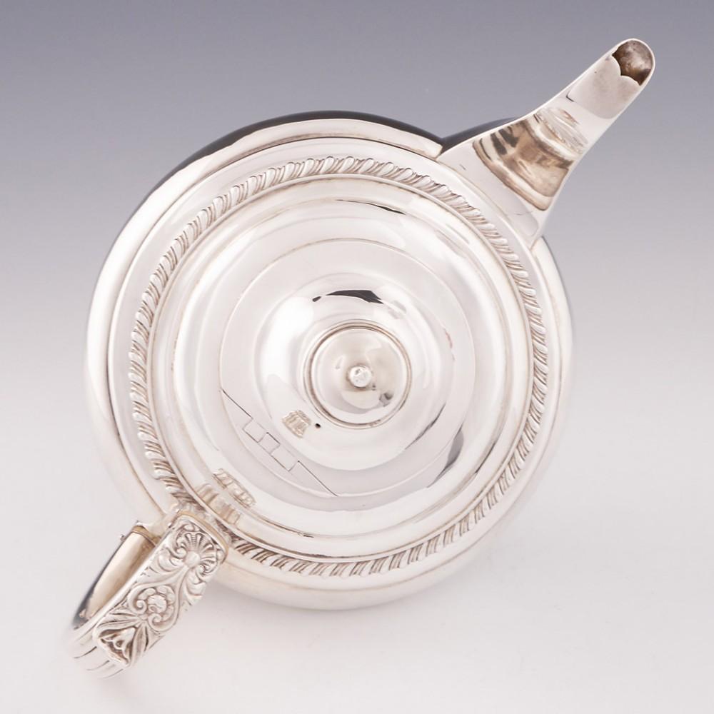 19th Century A Newcastle Sterling Silver Teapot, 1836 For Sale