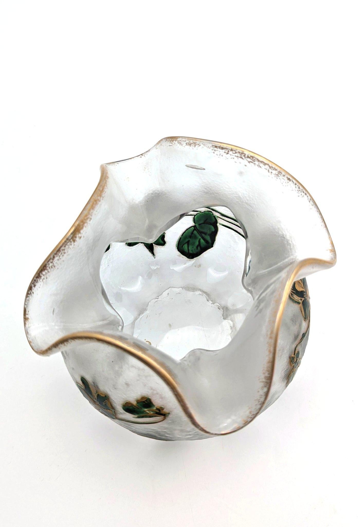 Eine schöne und frühe florale Jugendstilvase von Legras Saint Denis, um 1895 (Art nouveau) im Angebot